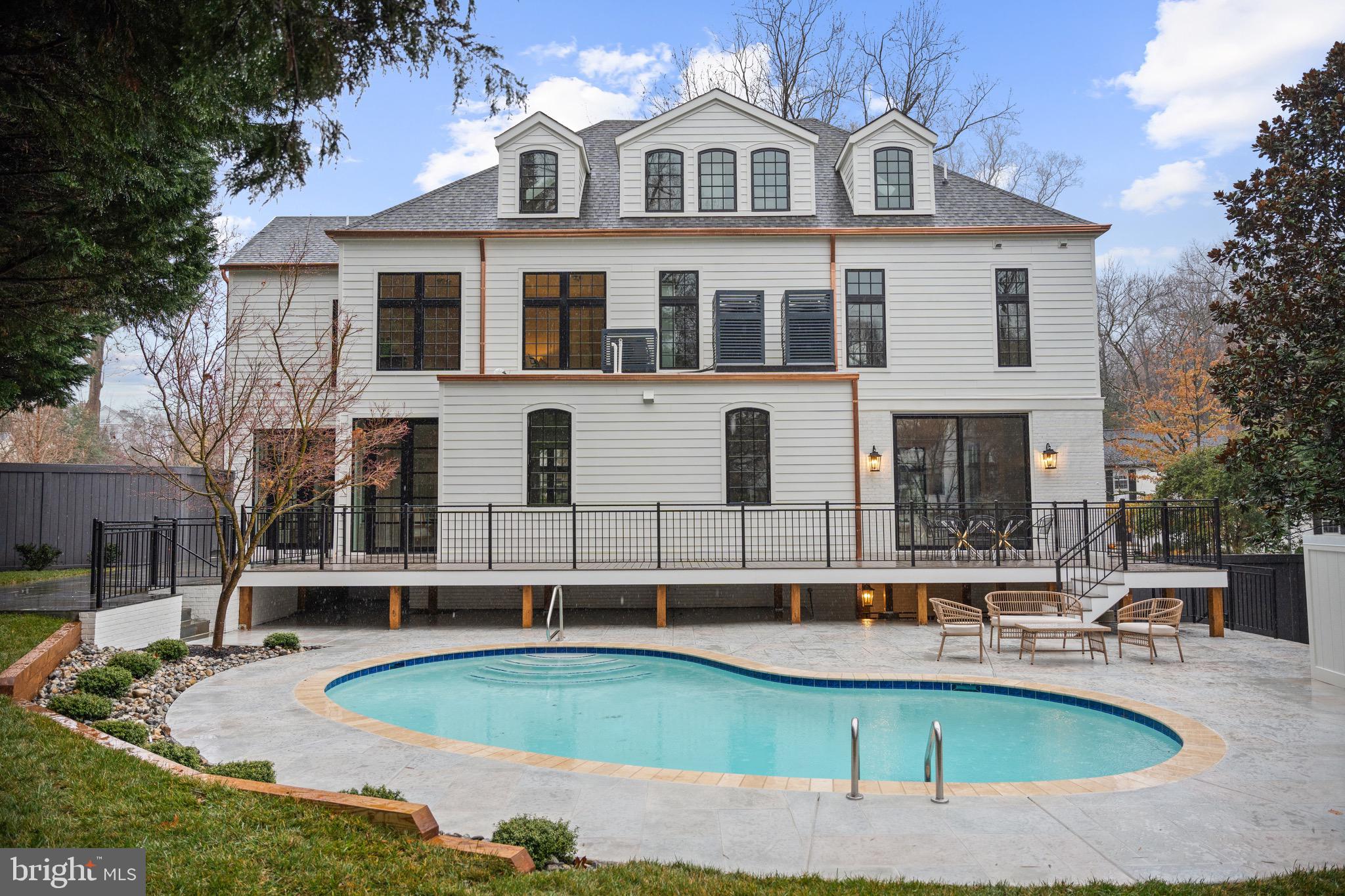 SPRING VALLEY - Residential