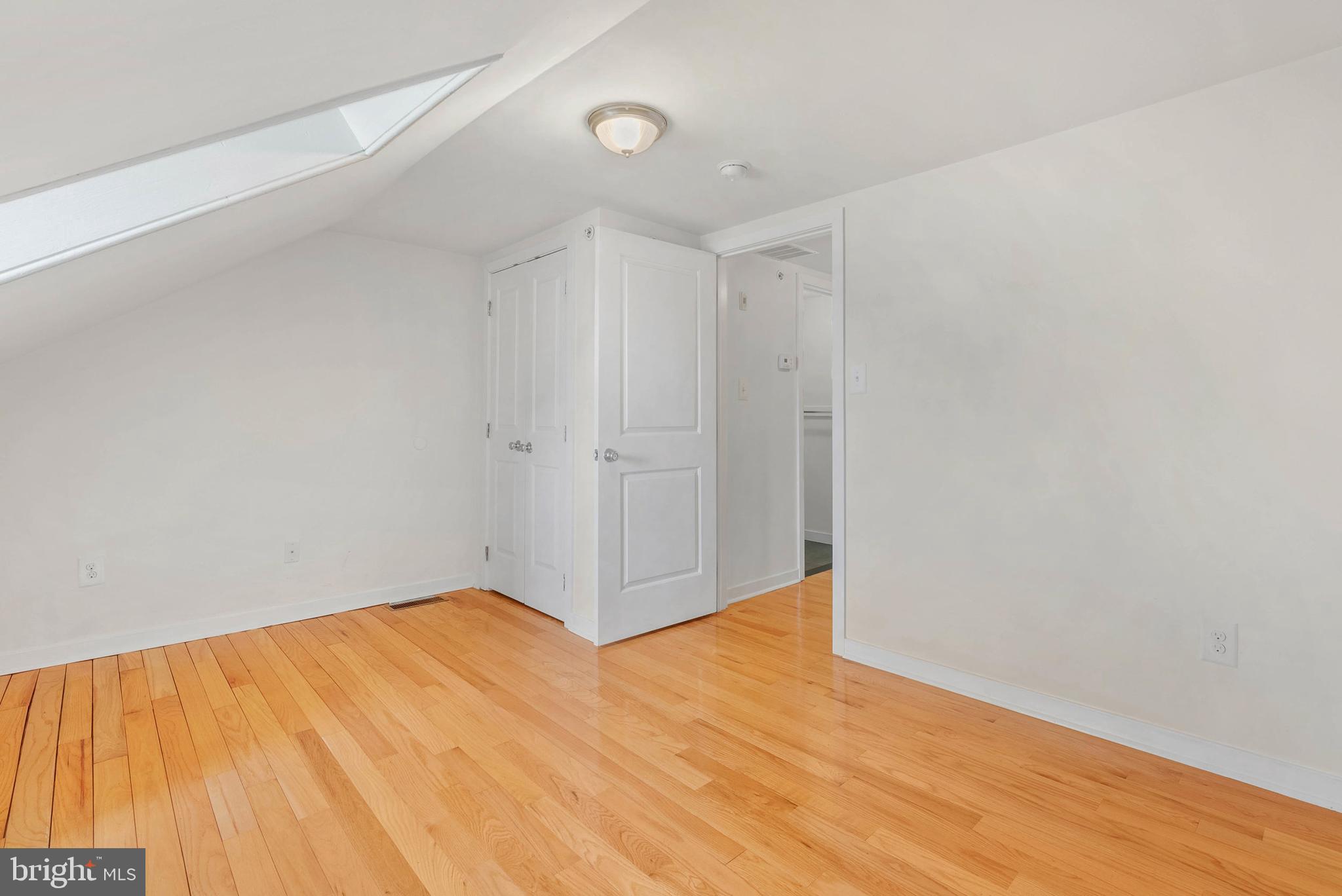 SOCIETY HILL - Residential Lease