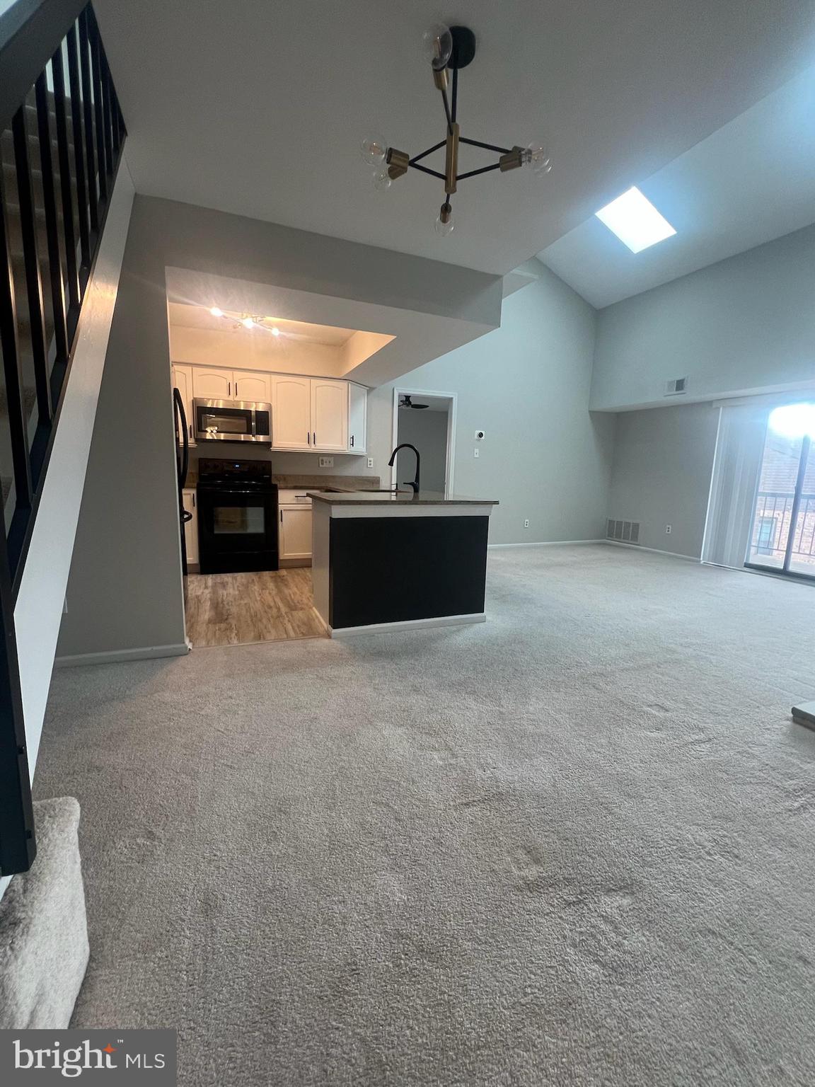 EAGLES RIDGE - Residential Lease