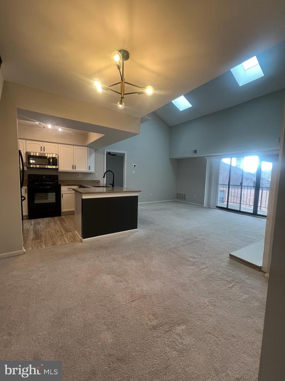 EAGLES RIDGE - Residential Lease