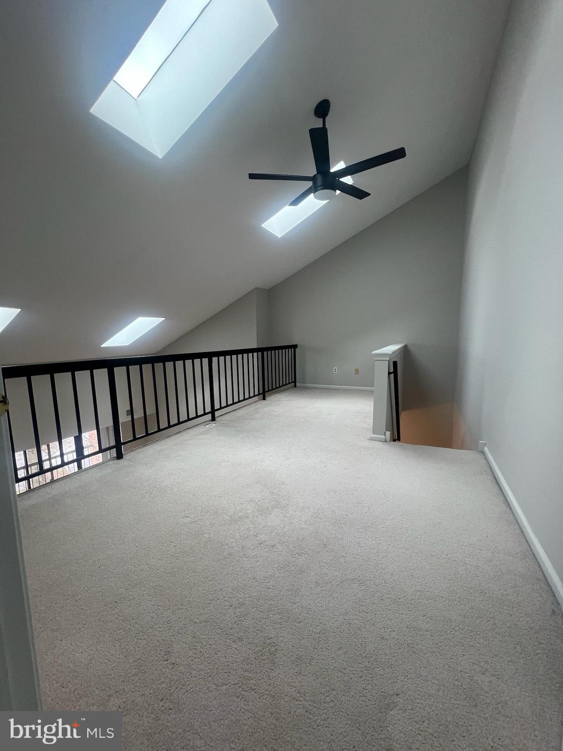 EAGLES RIDGE - Residential Lease