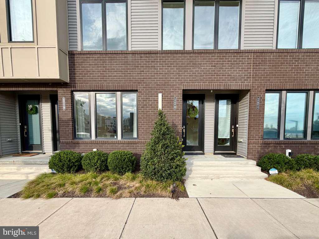 NORTHBANK - Residential