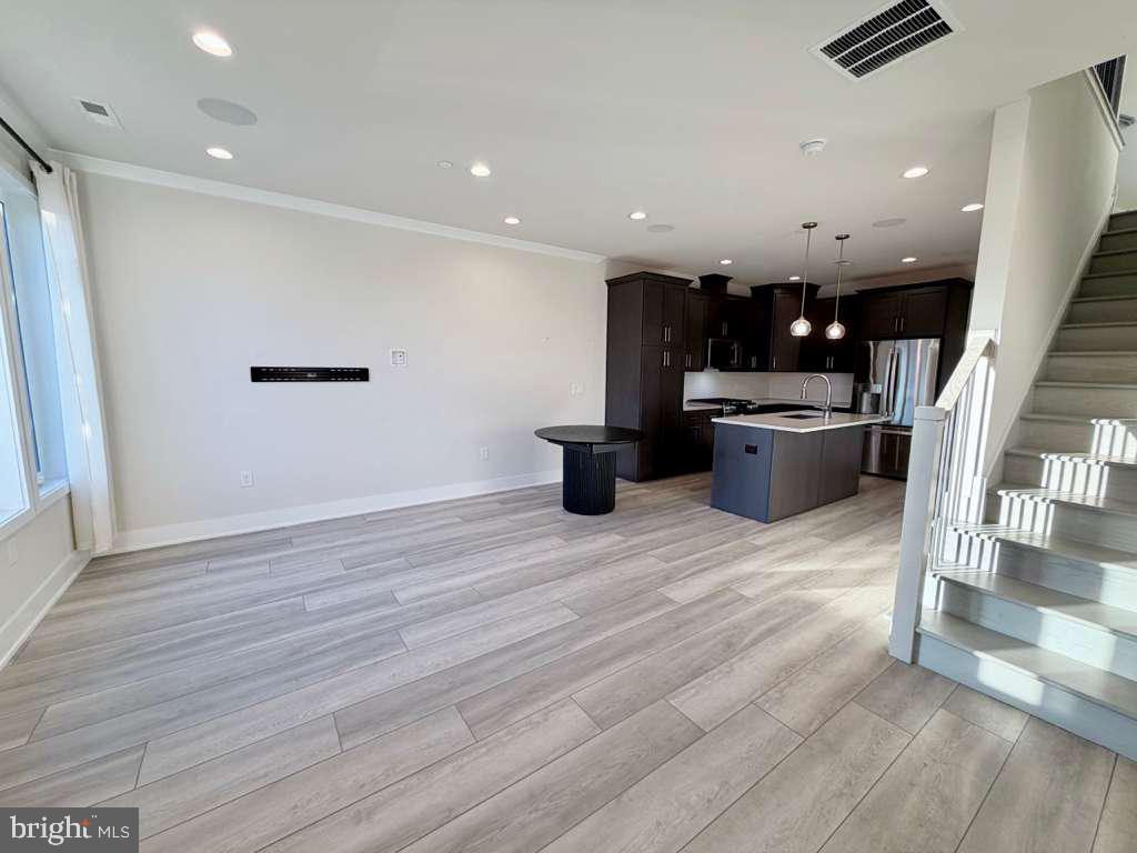 NORTHBANK - Residential