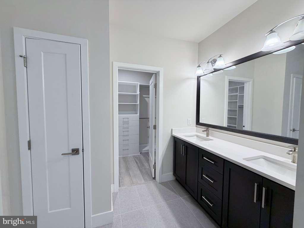 NORTHBANK - Residential