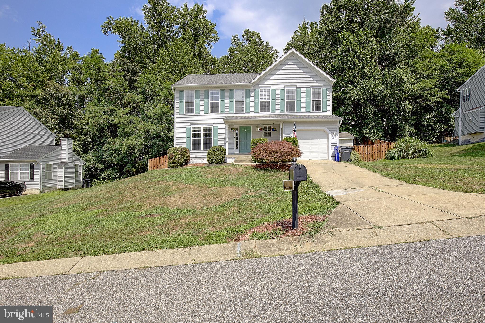 SOUTH HAMPTON - Residential