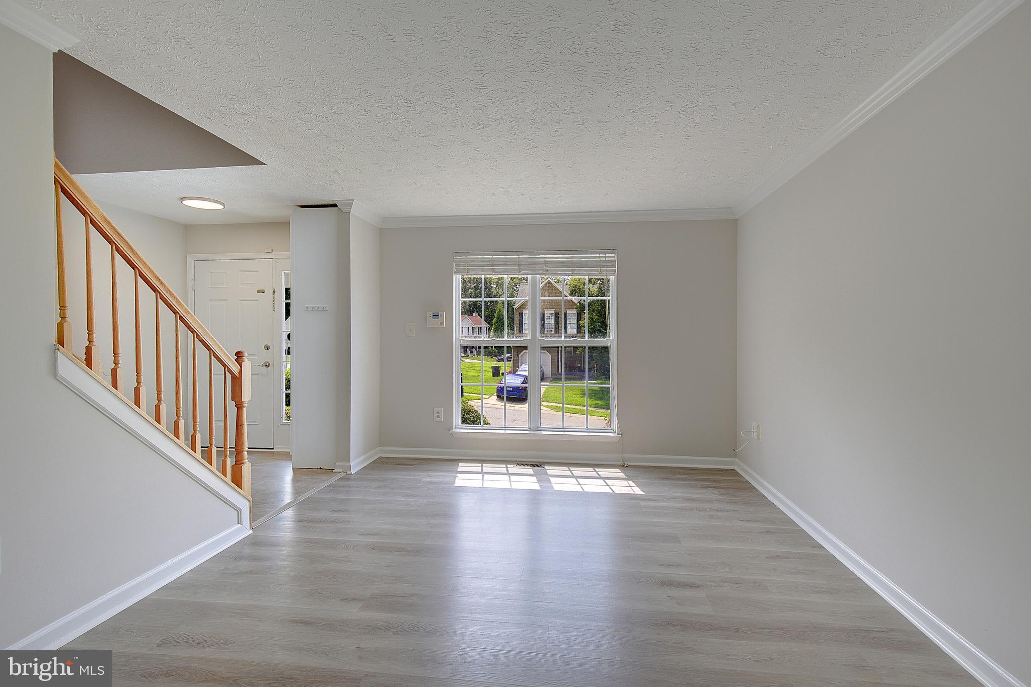 SOUTH HAMPTON - Residential