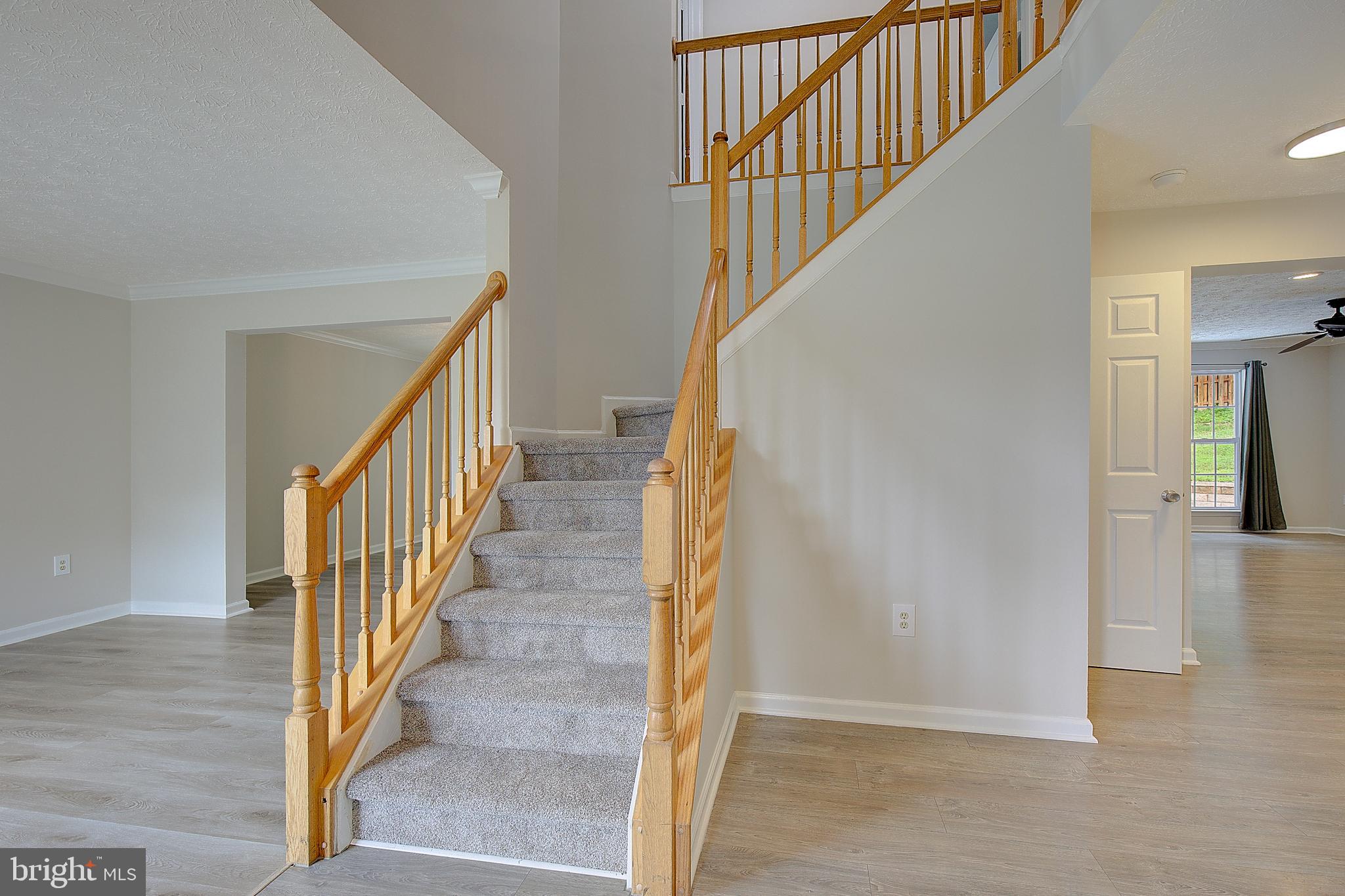 SOUTH HAMPTON - Residential