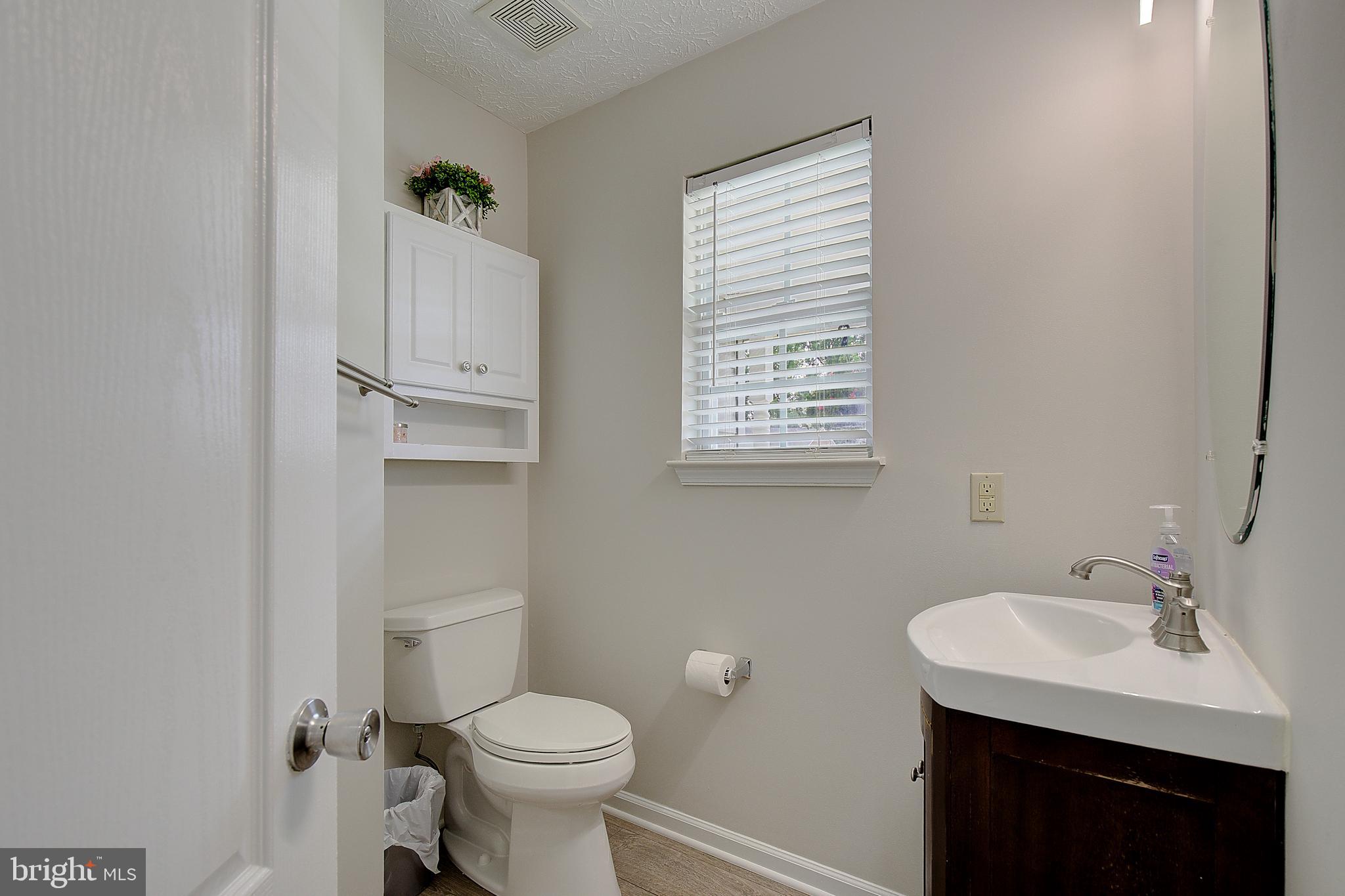 SOUTH HAMPTON - Residential
