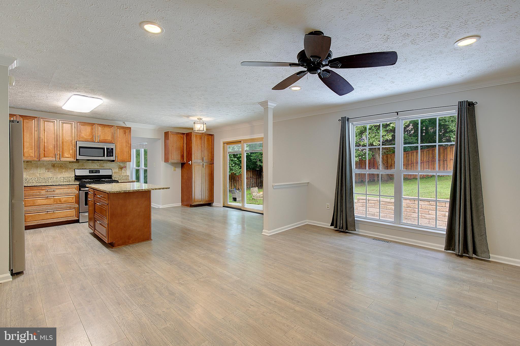 SOUTH HAMPTON - Residential