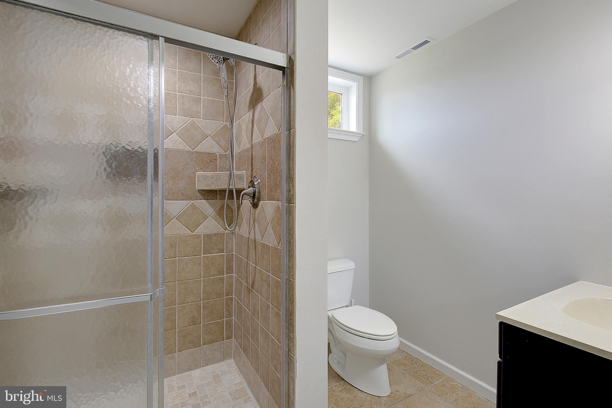 SOUTH HAMPTON - Residential