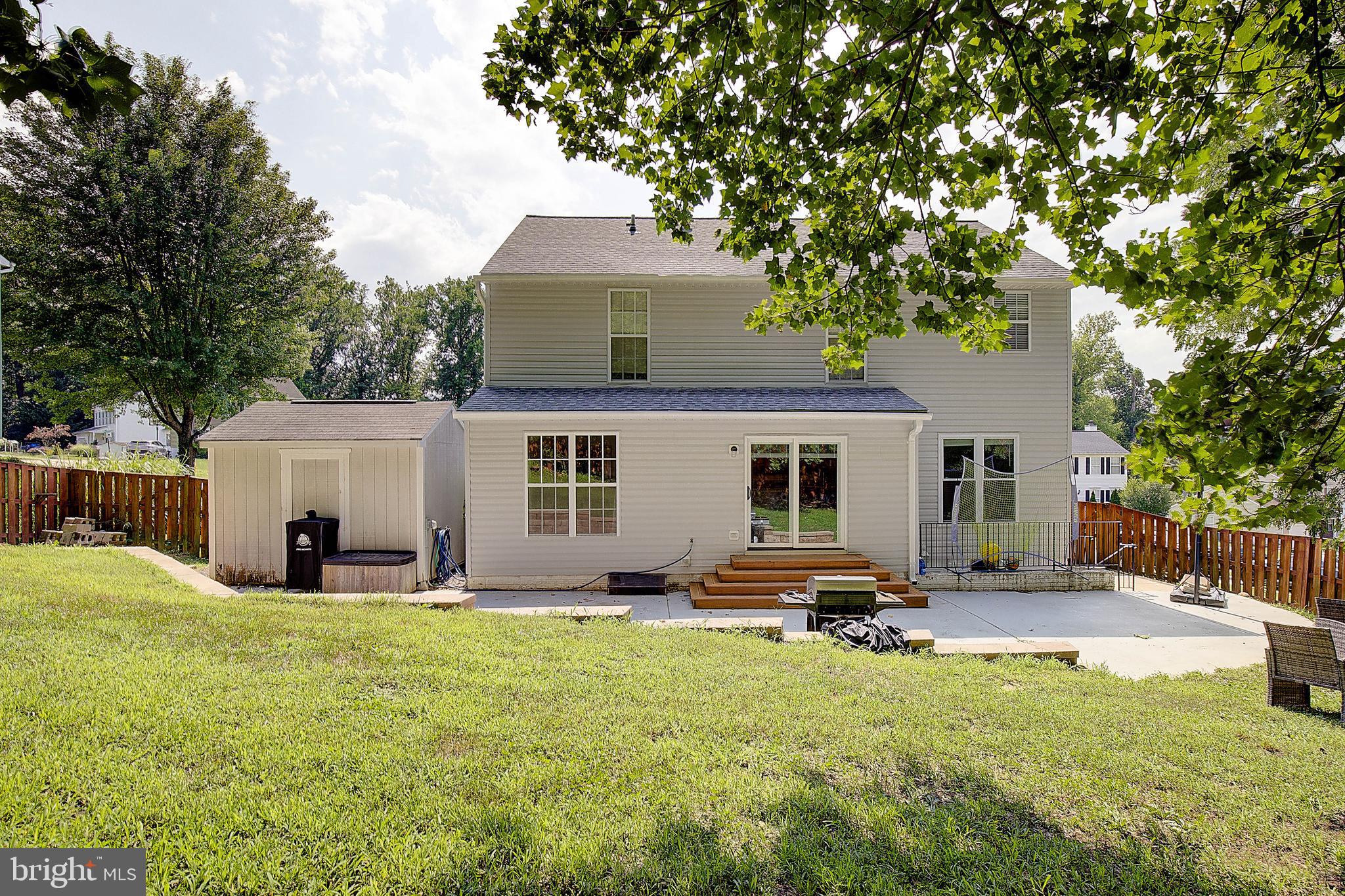 SOUTH HAMPTON - Residential