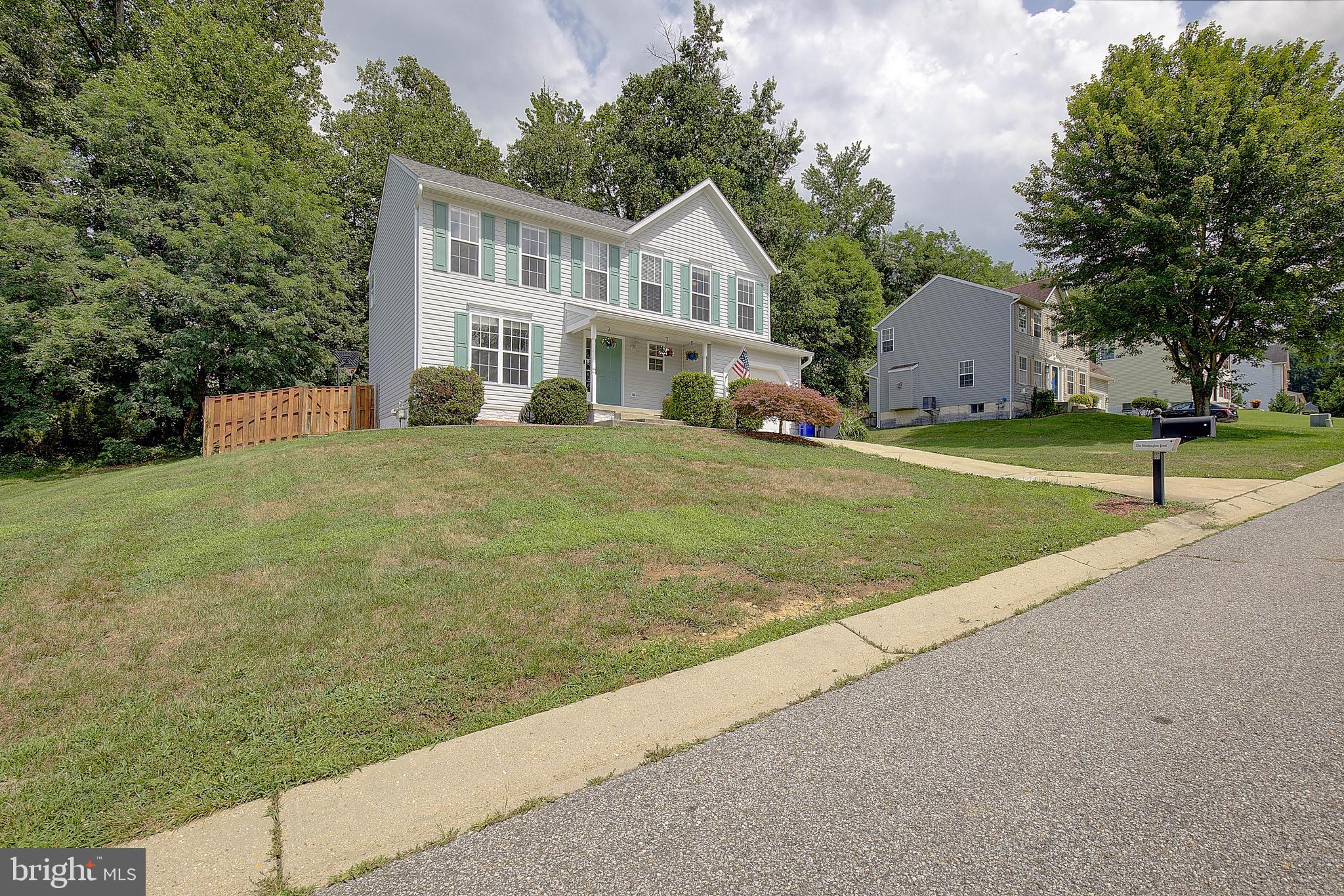 SOUTH HAMPTON - Residential