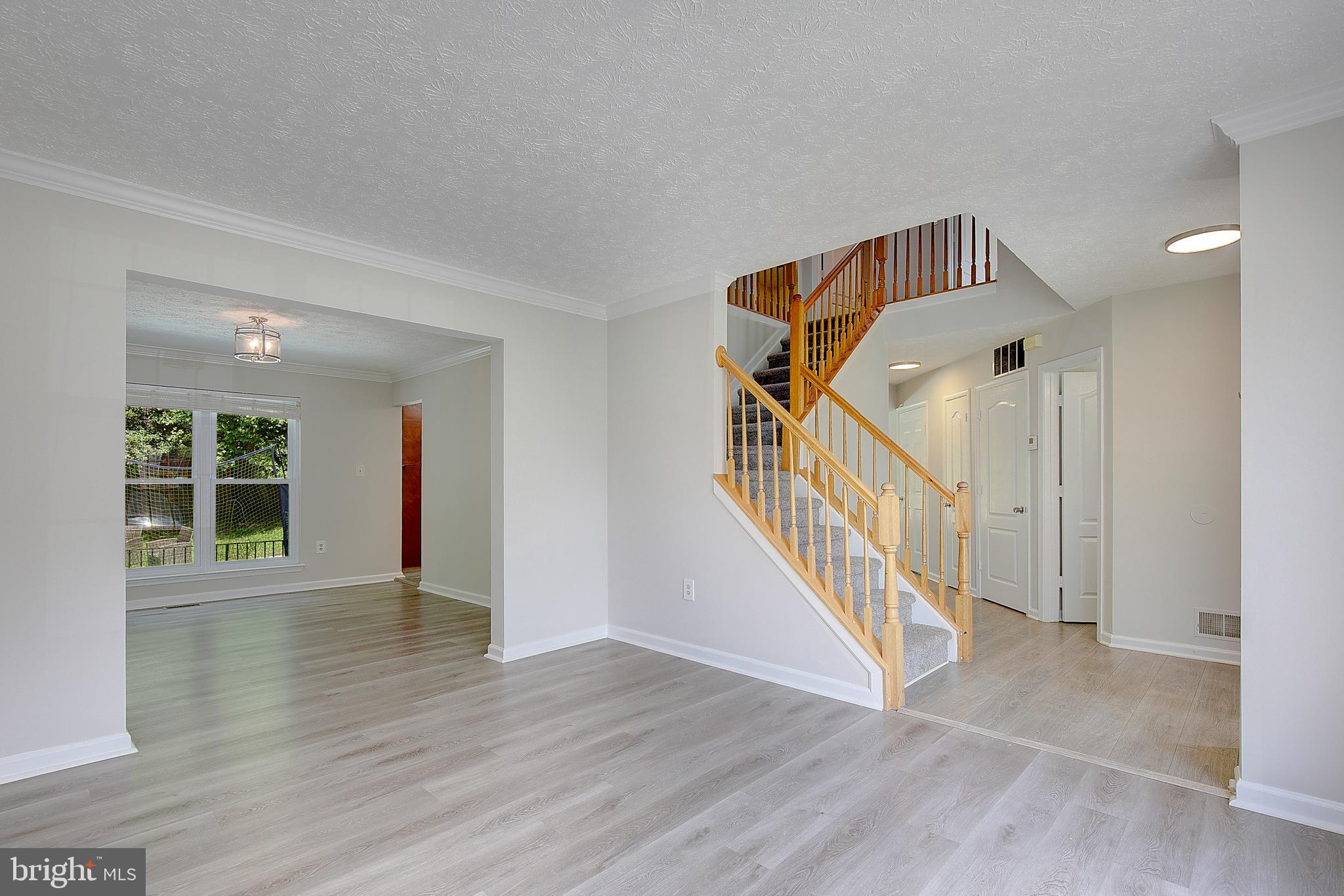 SOUTH HAMPTON - Residential