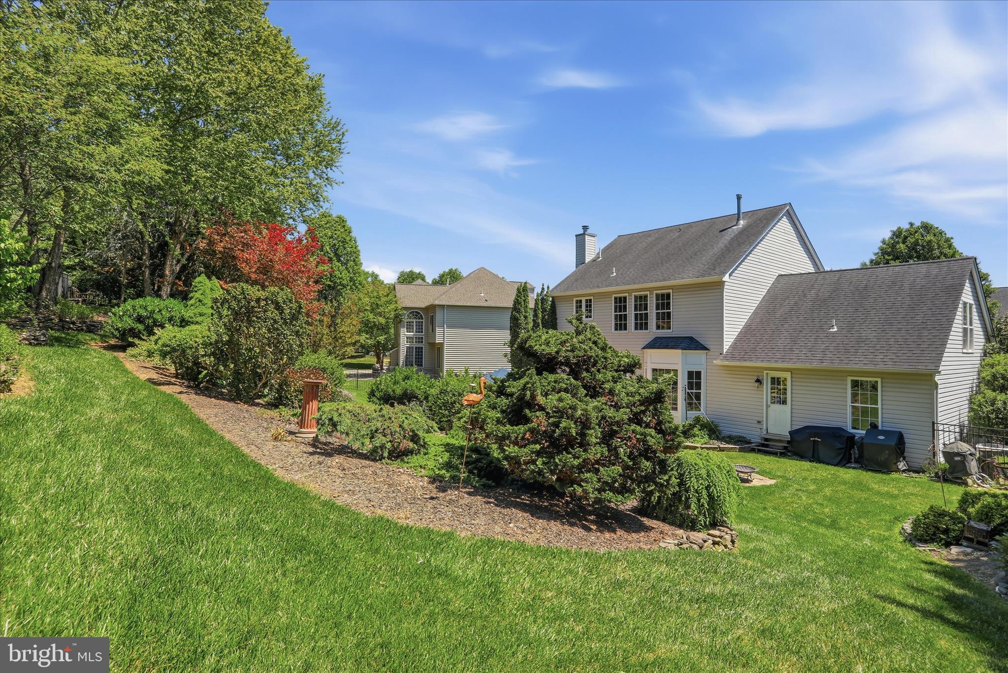 WINDSOR KNOLLS - Residential