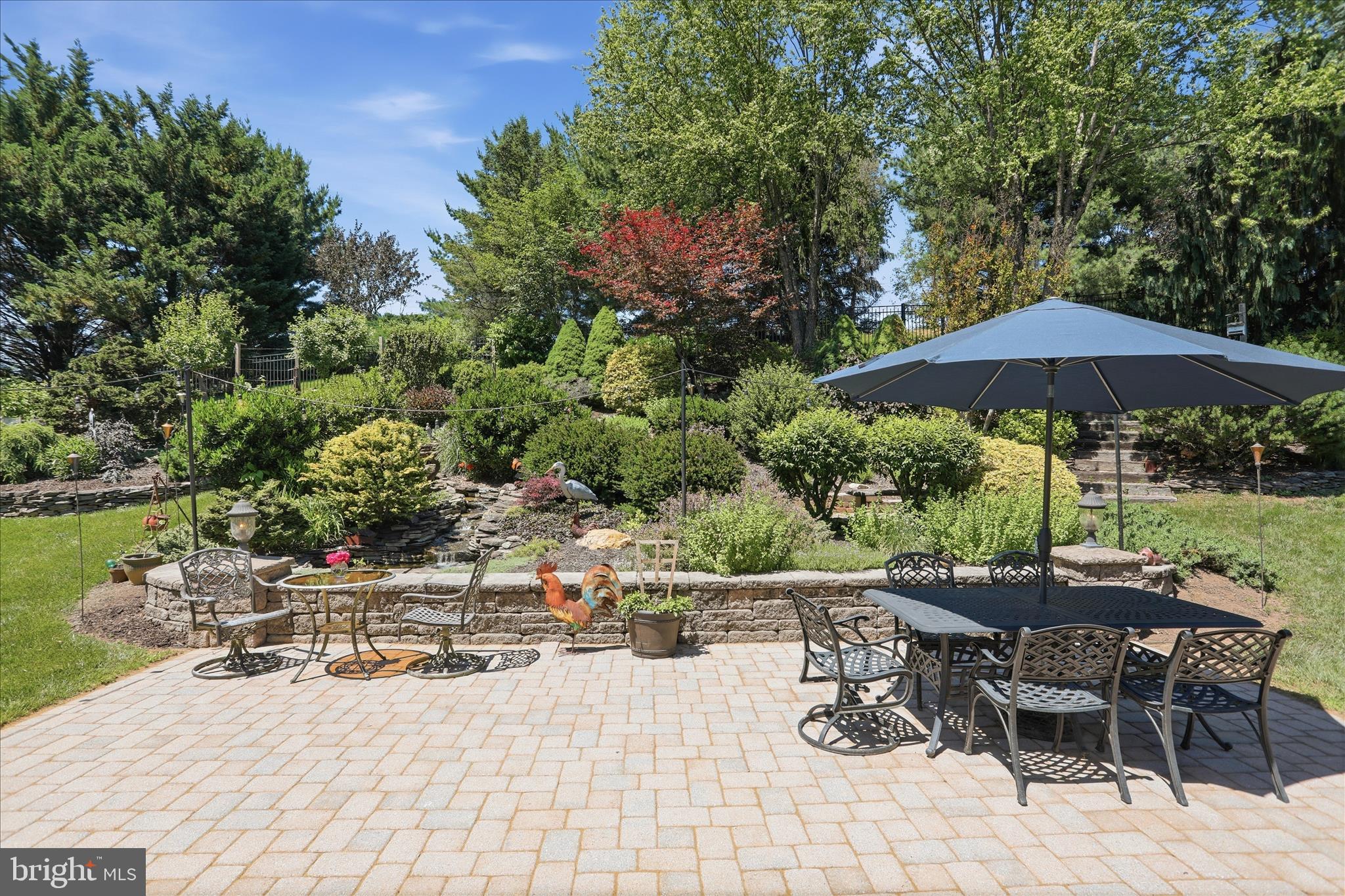 WINDSOR KNOLLS - Residential
