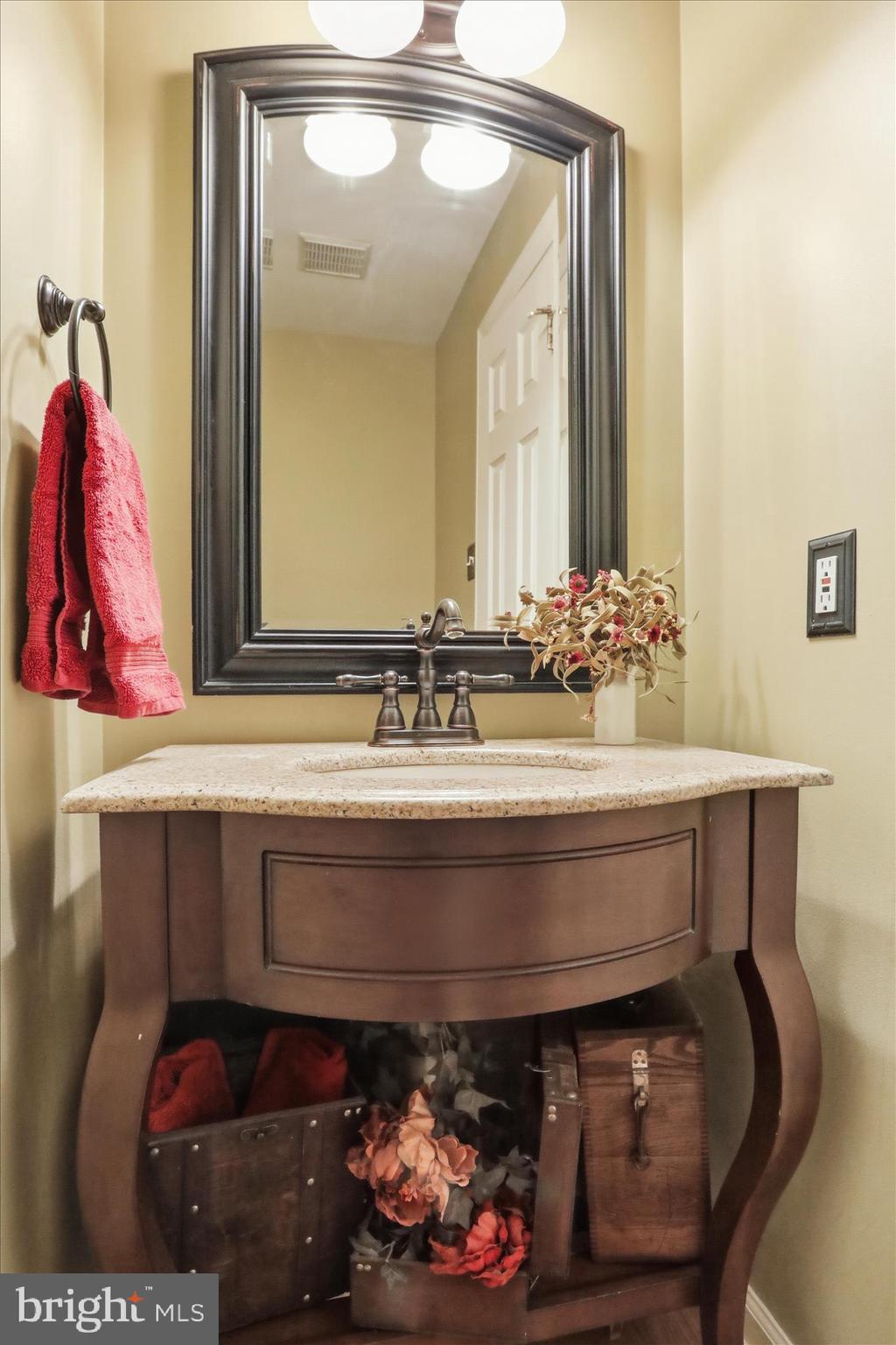 WINDSOR KNOLLS - Residential