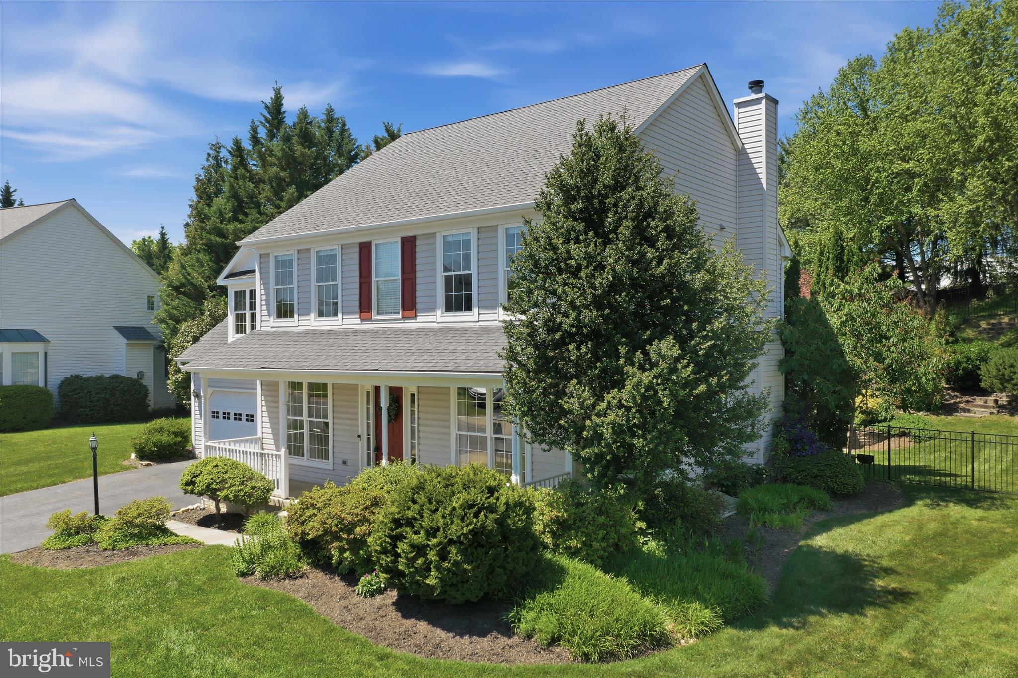 WINDSOR KNOLLS - Residential