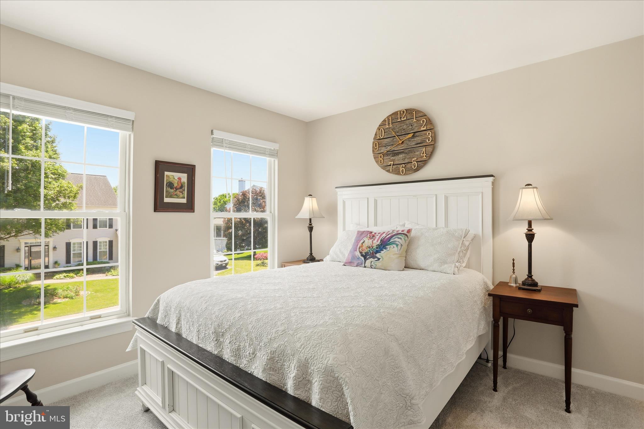 WINDSOR KNOLLS - Residential