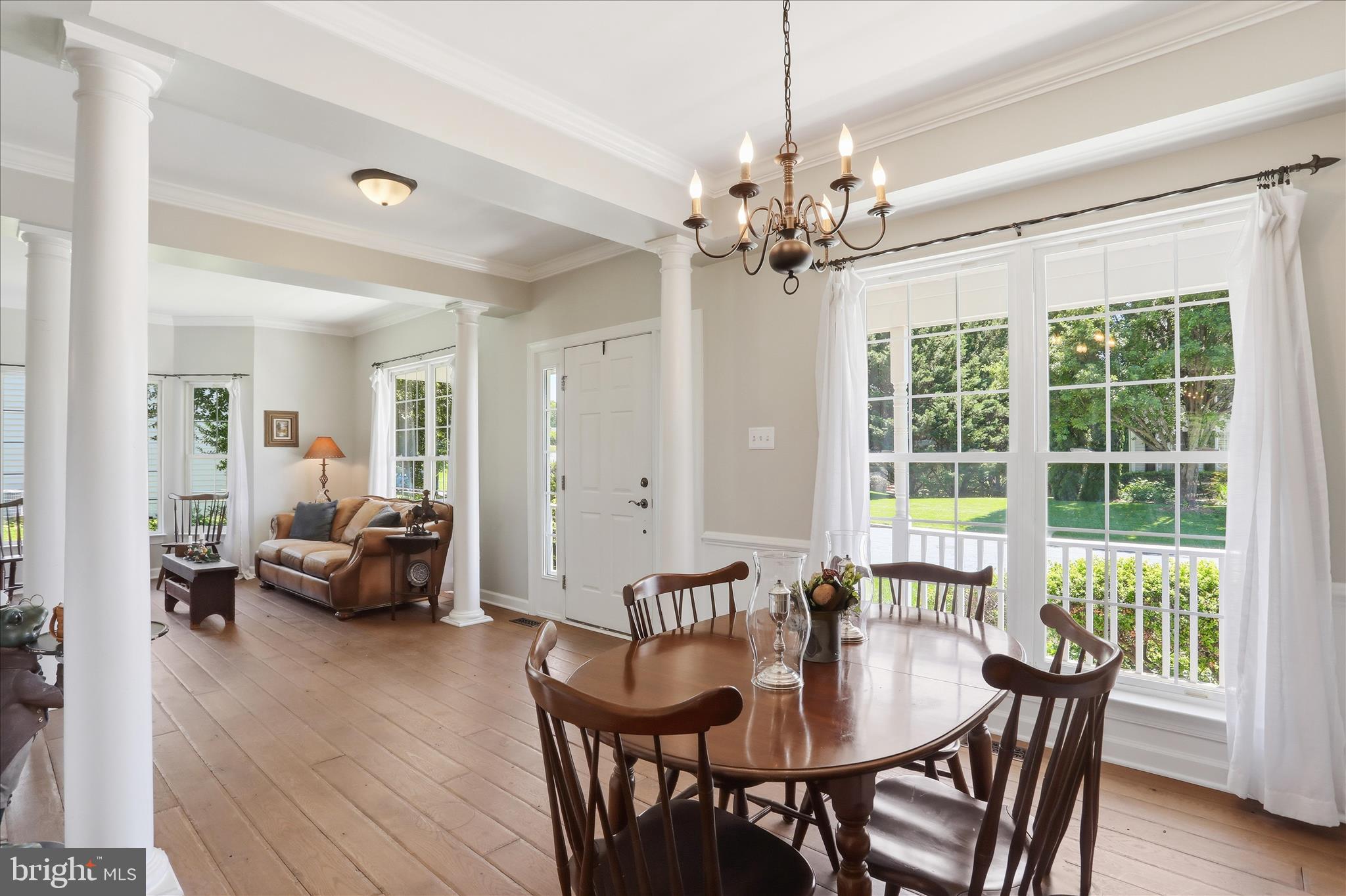 WINDSOR KNOLLS - Residential