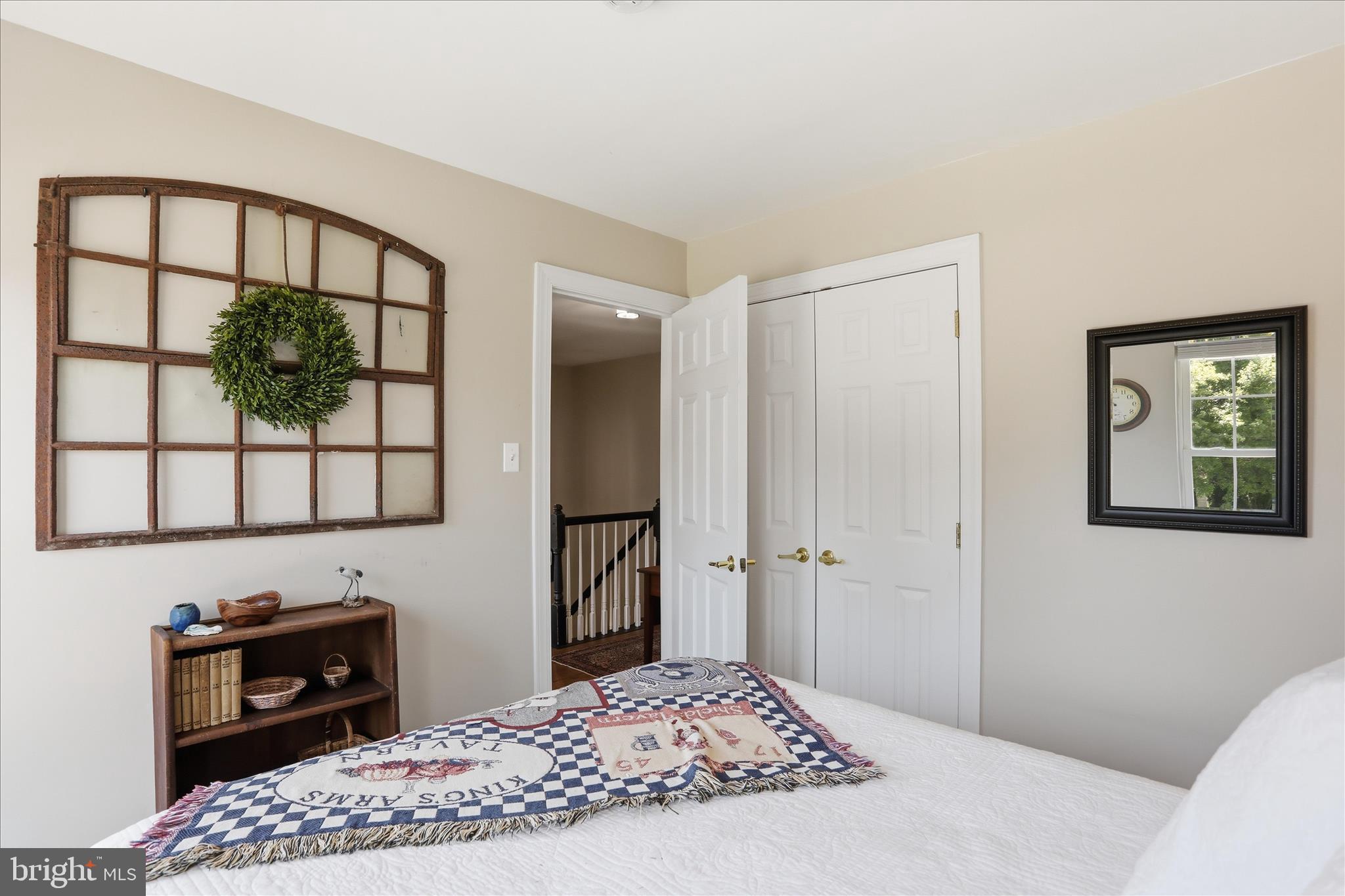 WINDSOR KNOLLS - Residential