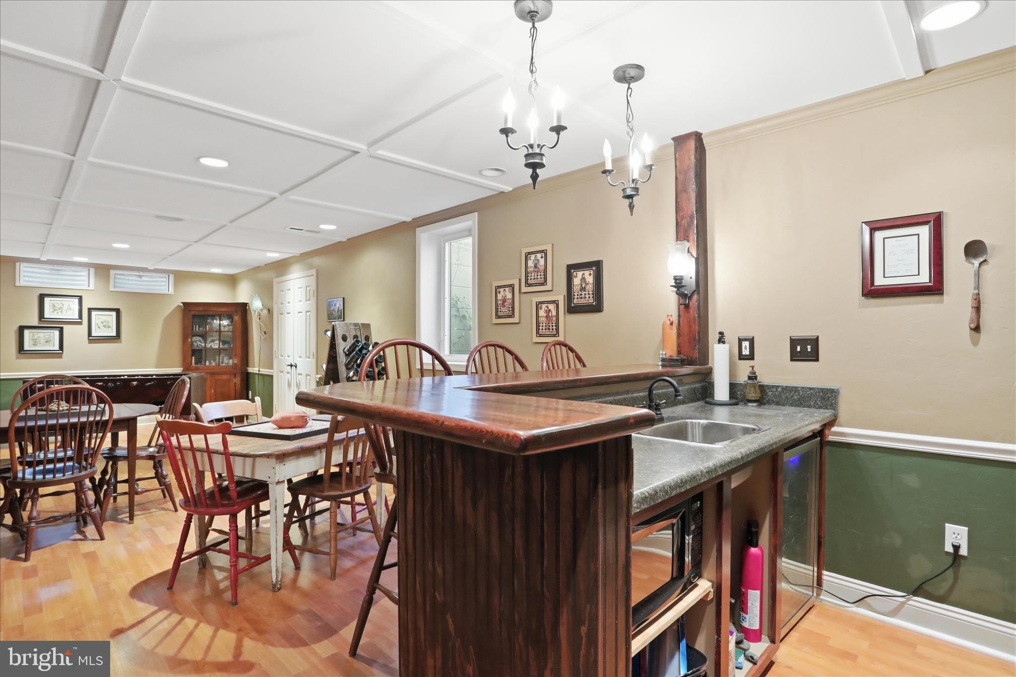 WINDSOR KNOLLS - Residential