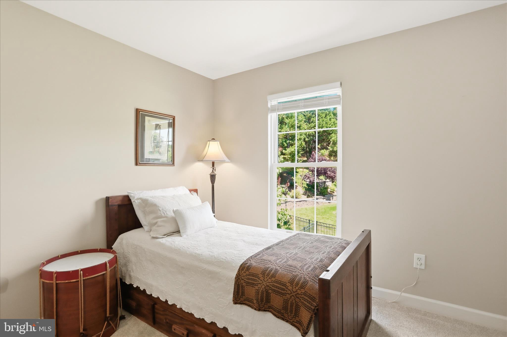 WINDSOR KNOLLS - Residential