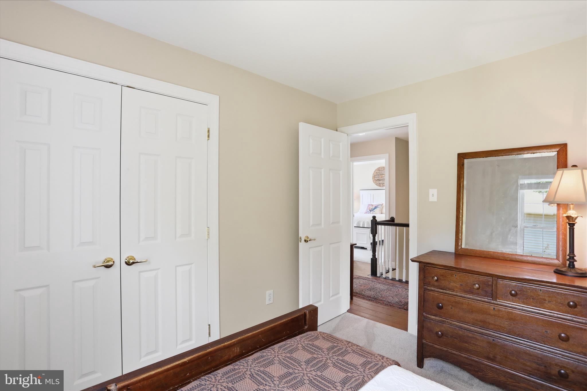WINDSOR KNOLLS - Residential