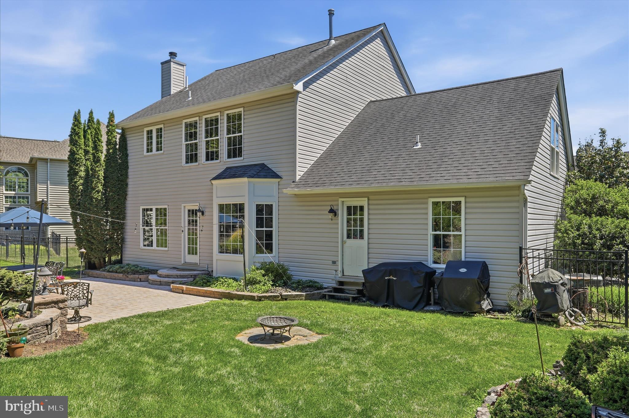 WINDSOR KNOLLS - Residential
