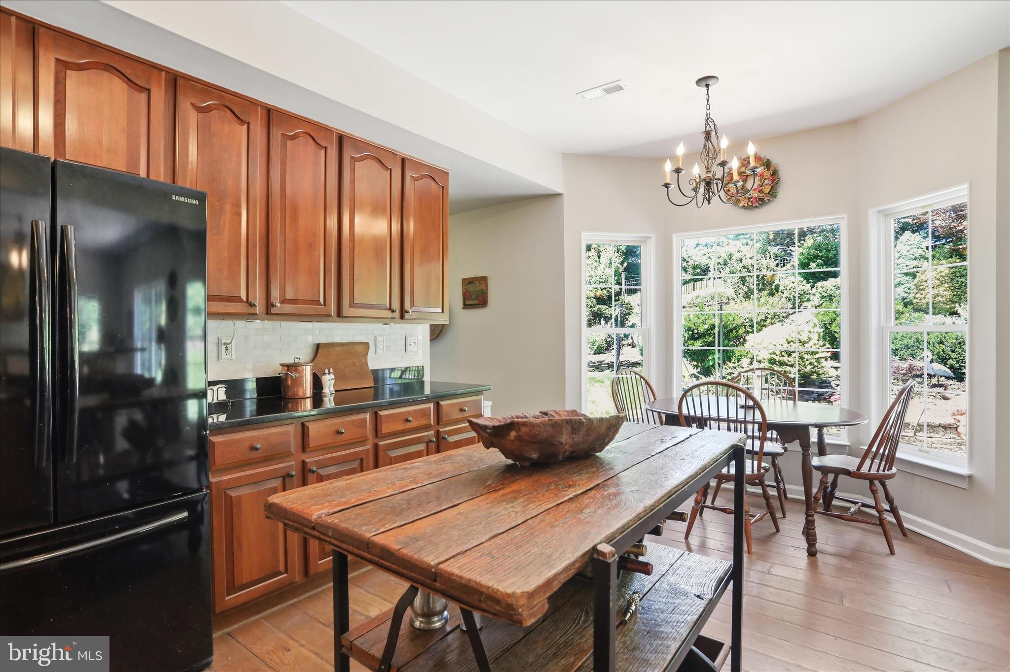 WINDSOR KNOLLS - Residential