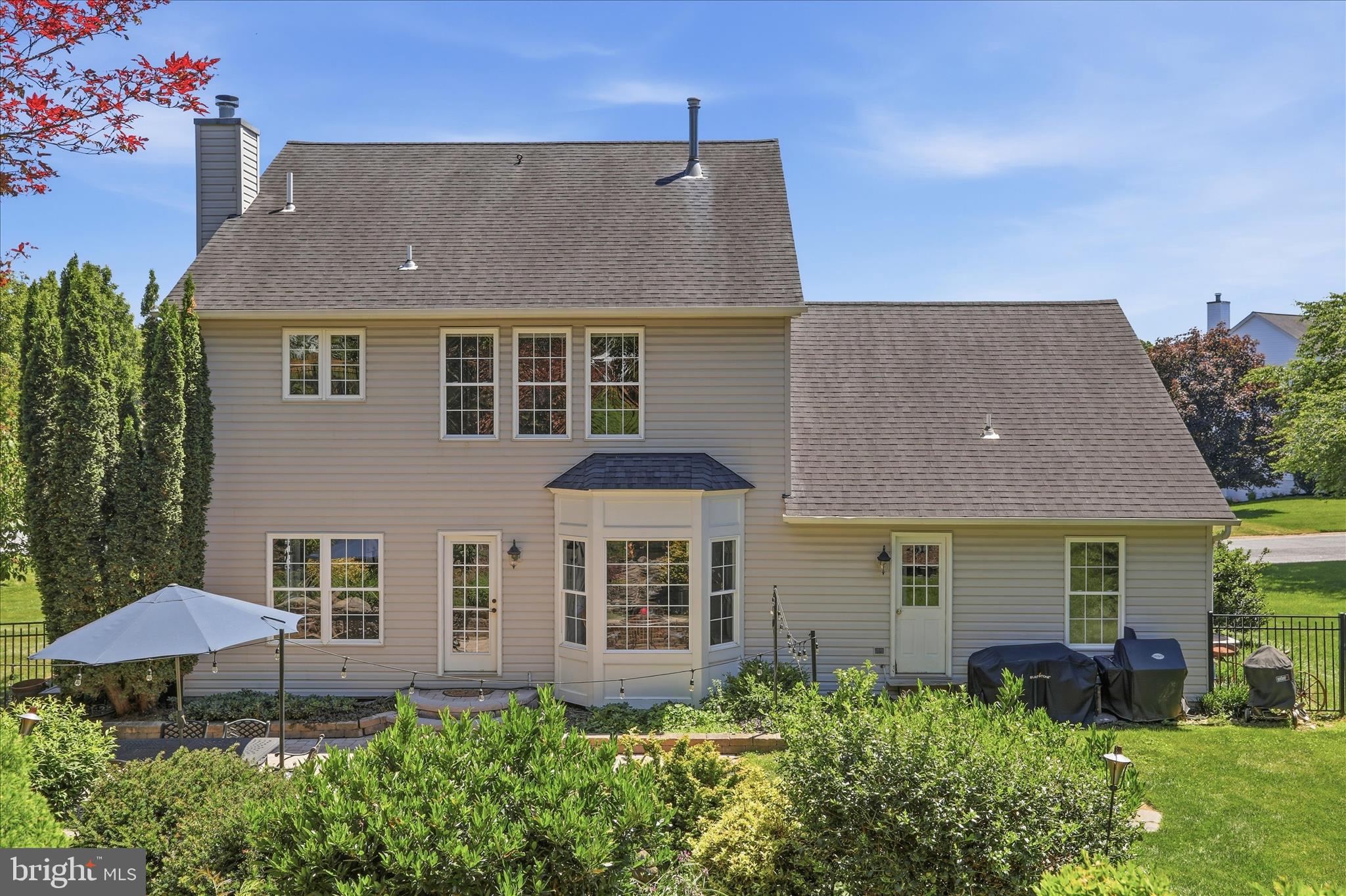 WINDSOR KNOLLS - Residential