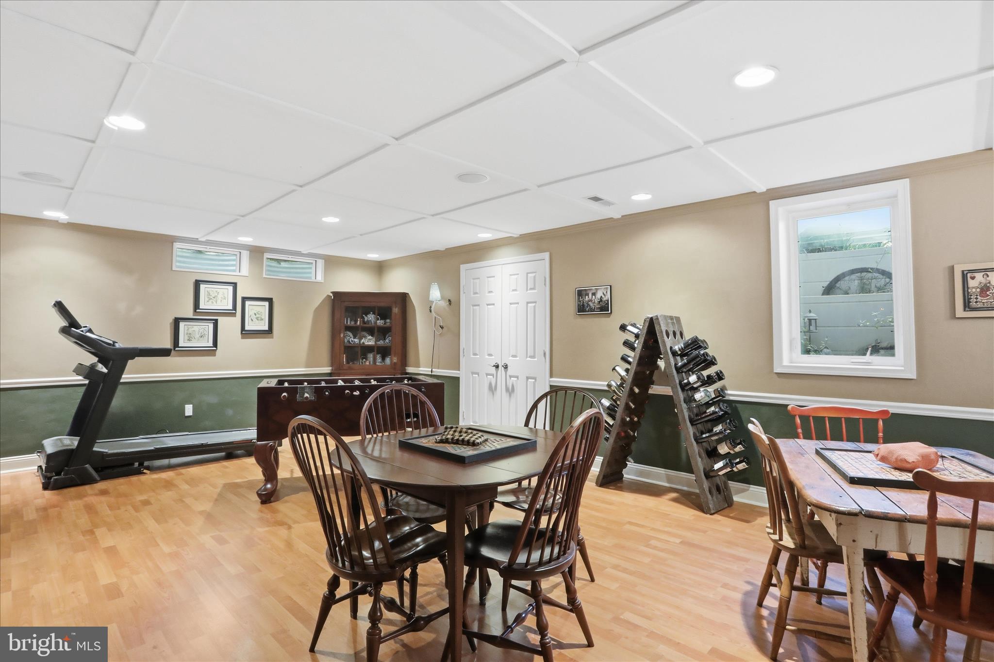 WINDSOR KNOLLS - Residential