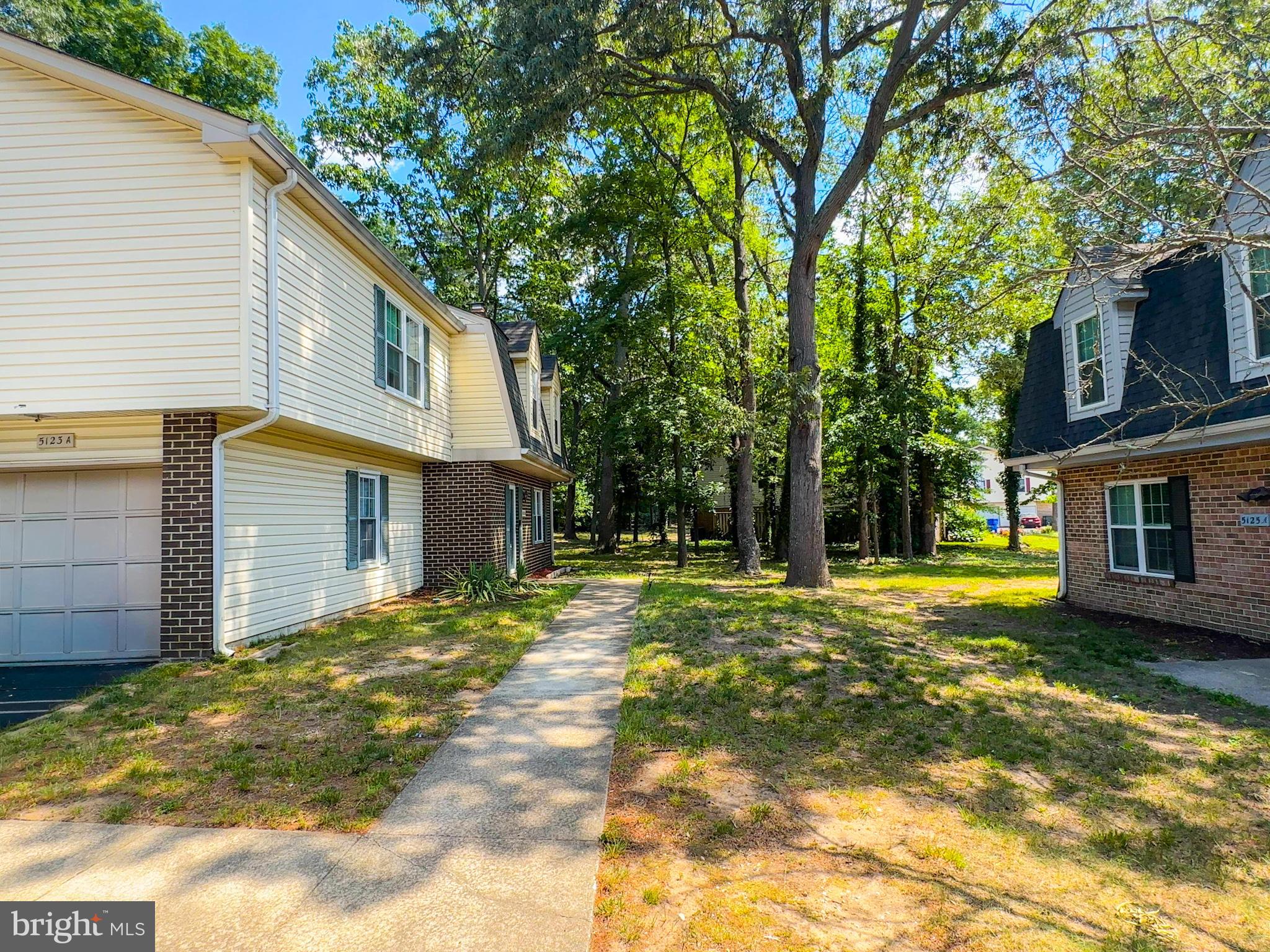 ST CHARLES BANNISTER - Residential