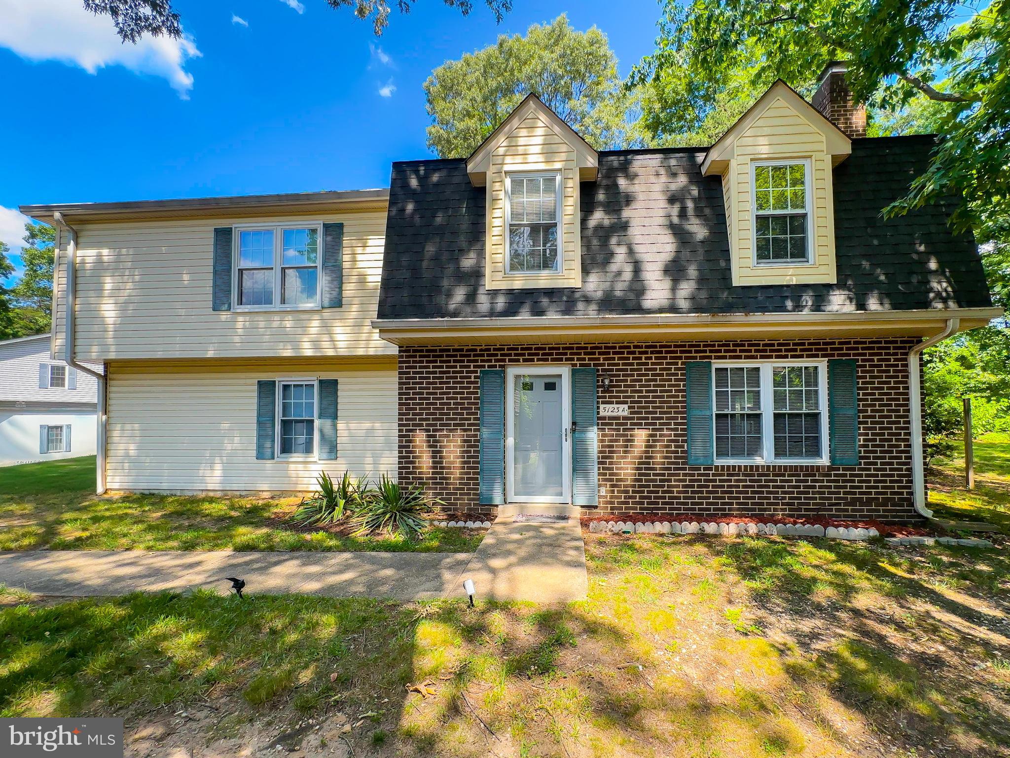 ST CHARLES BANNISTER - Residential