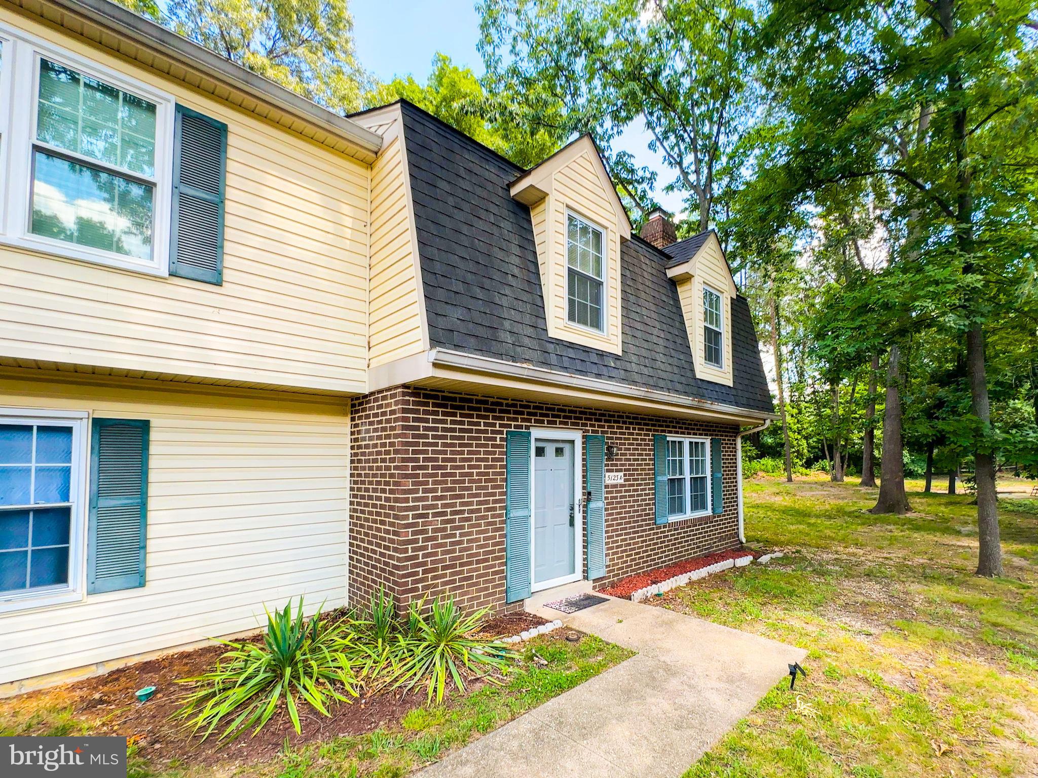 ST CHARLES BANNISTER - Residential