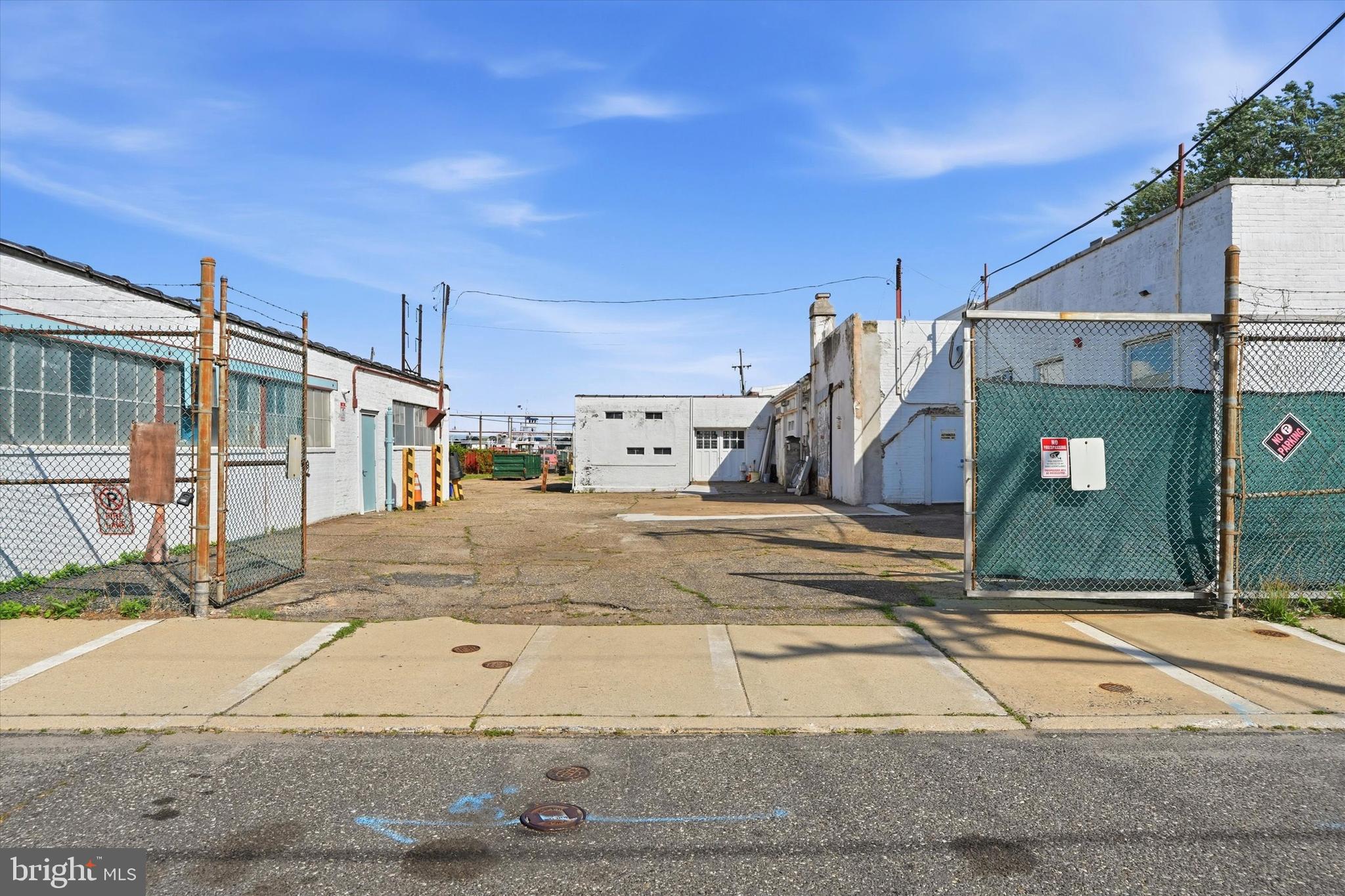 BRIDESBURG - Commercial Sale