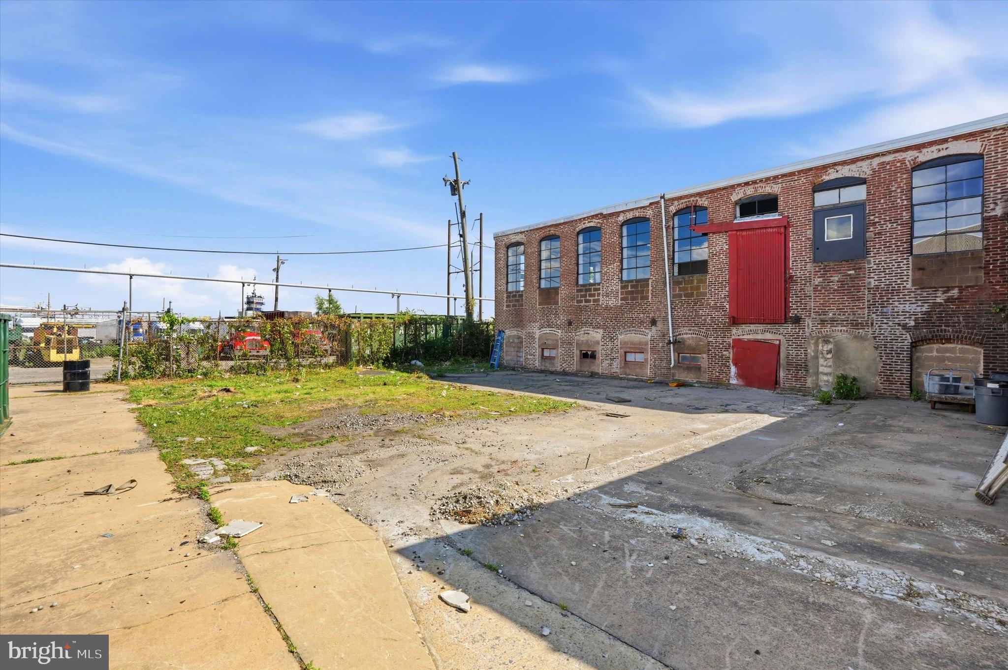 BRIDESBURG - Commercial Sale