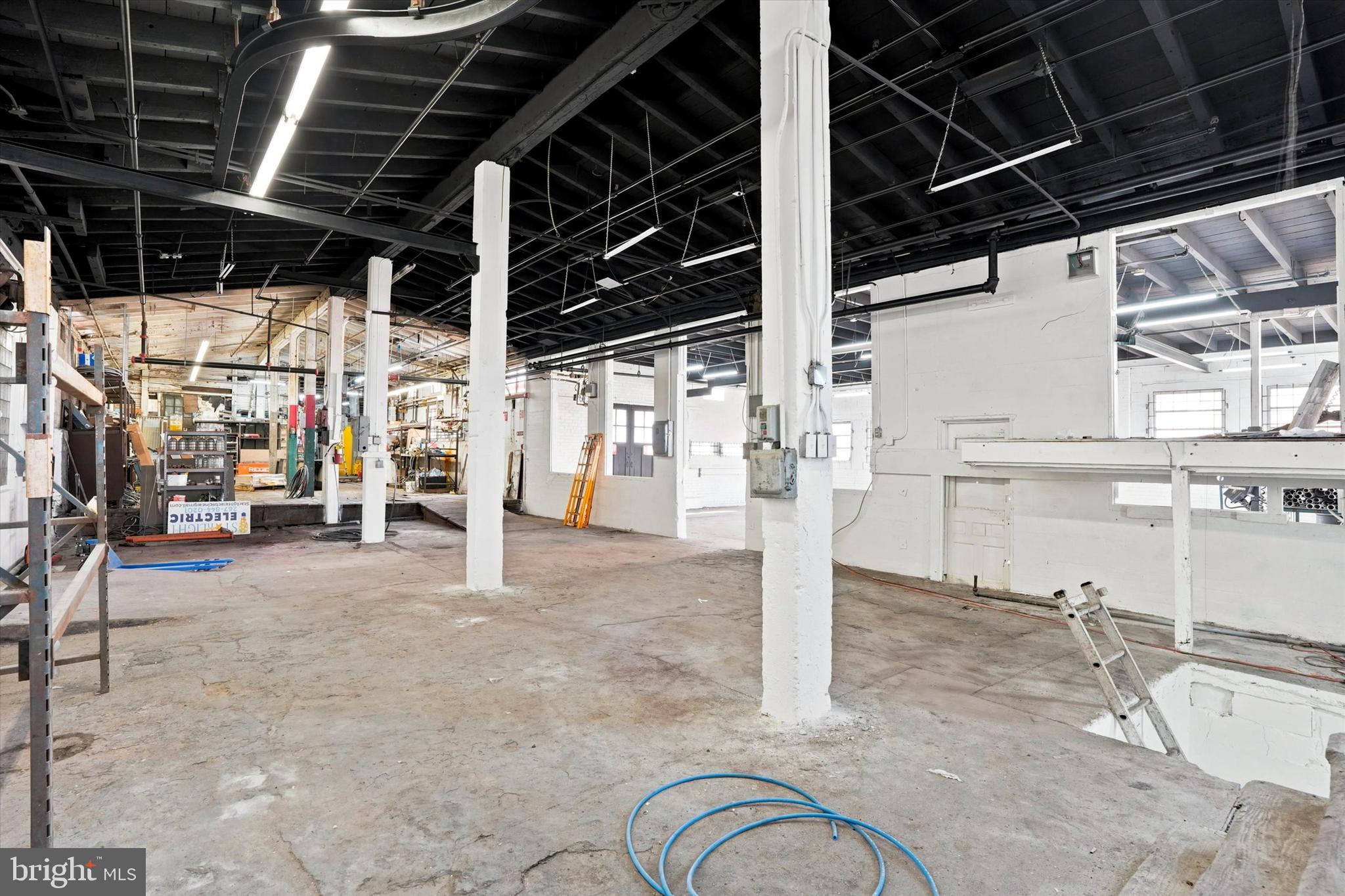 BRIDESBURG - Commercial Sale