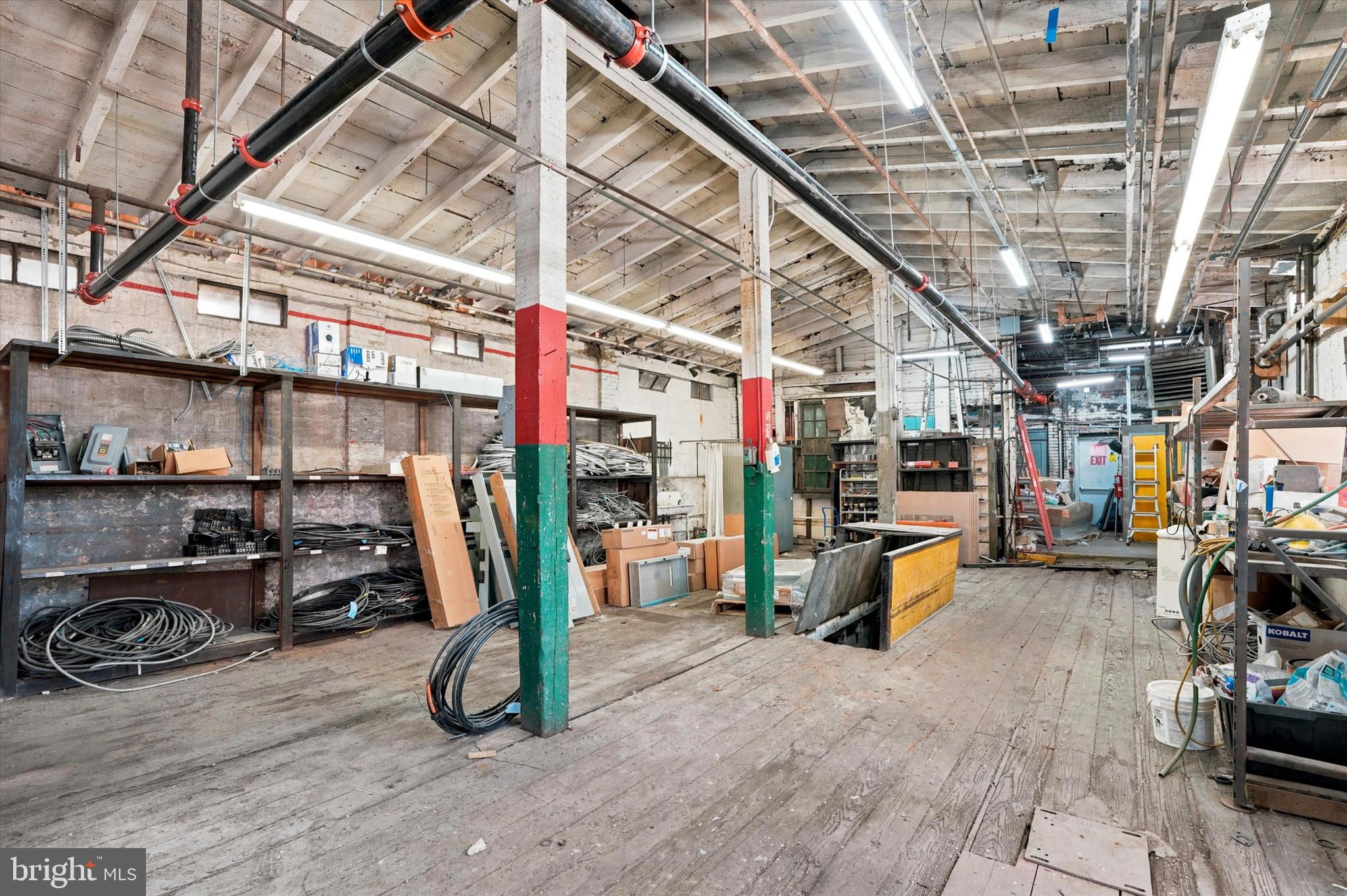 BRIDESBURG - Commercial Sale