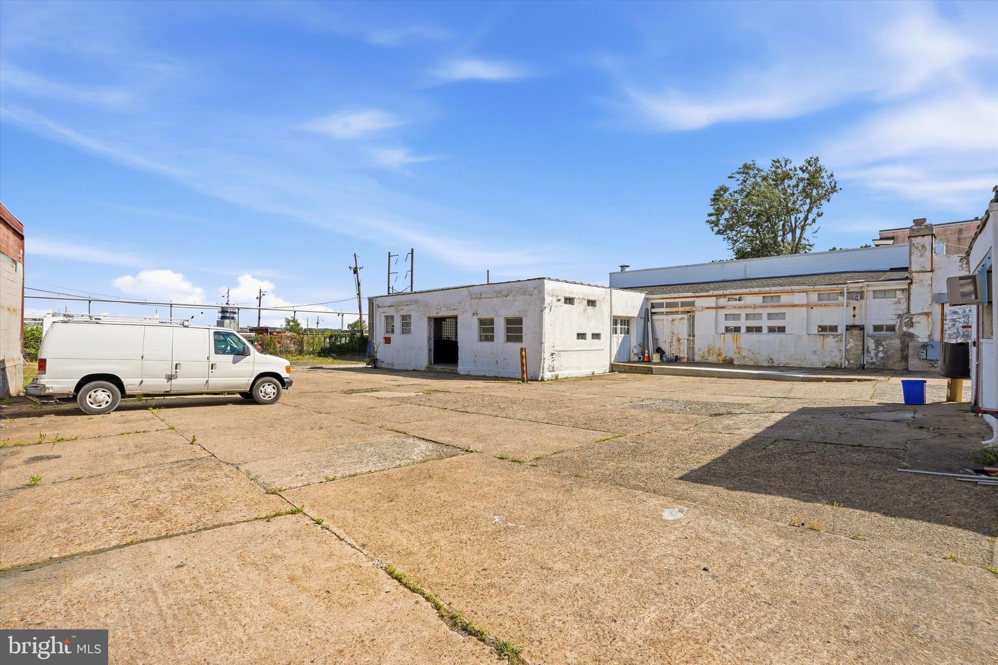 BRIDESBURG - Commercial Sale