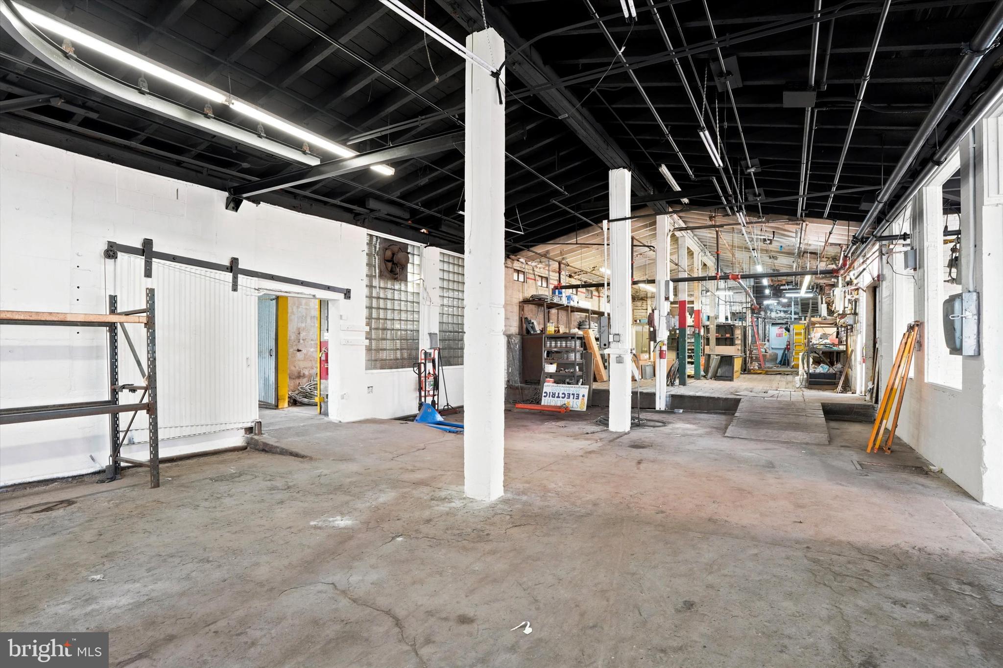 BRIDESBURG - Commercial Sale