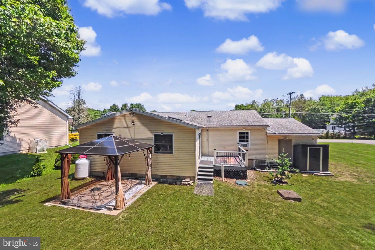 POCONO FARMS EAST - Residential