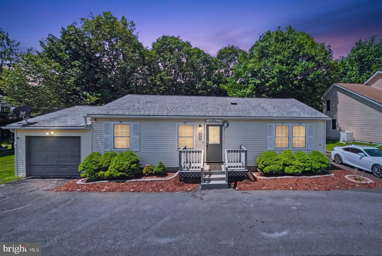 POCONO FARMS EAST - Residential