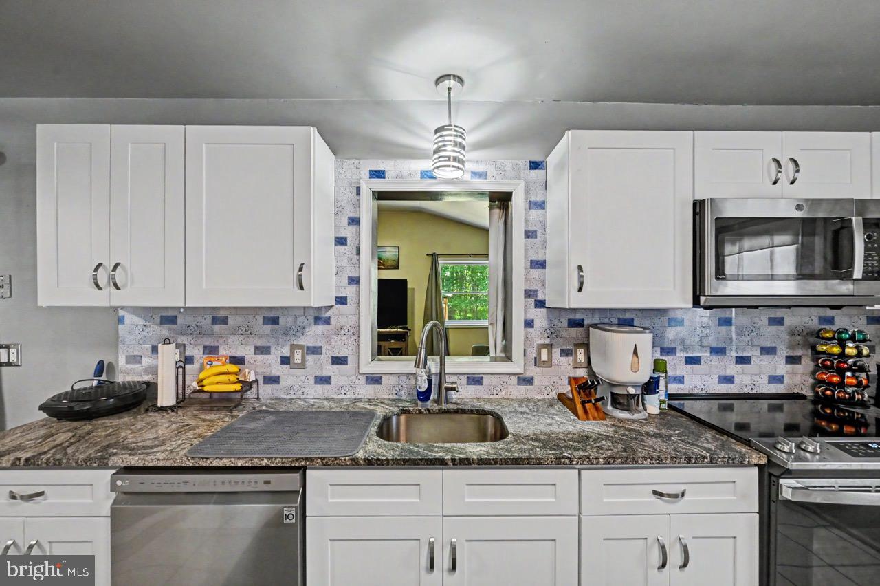 POCONO FARMS EAST - Residential