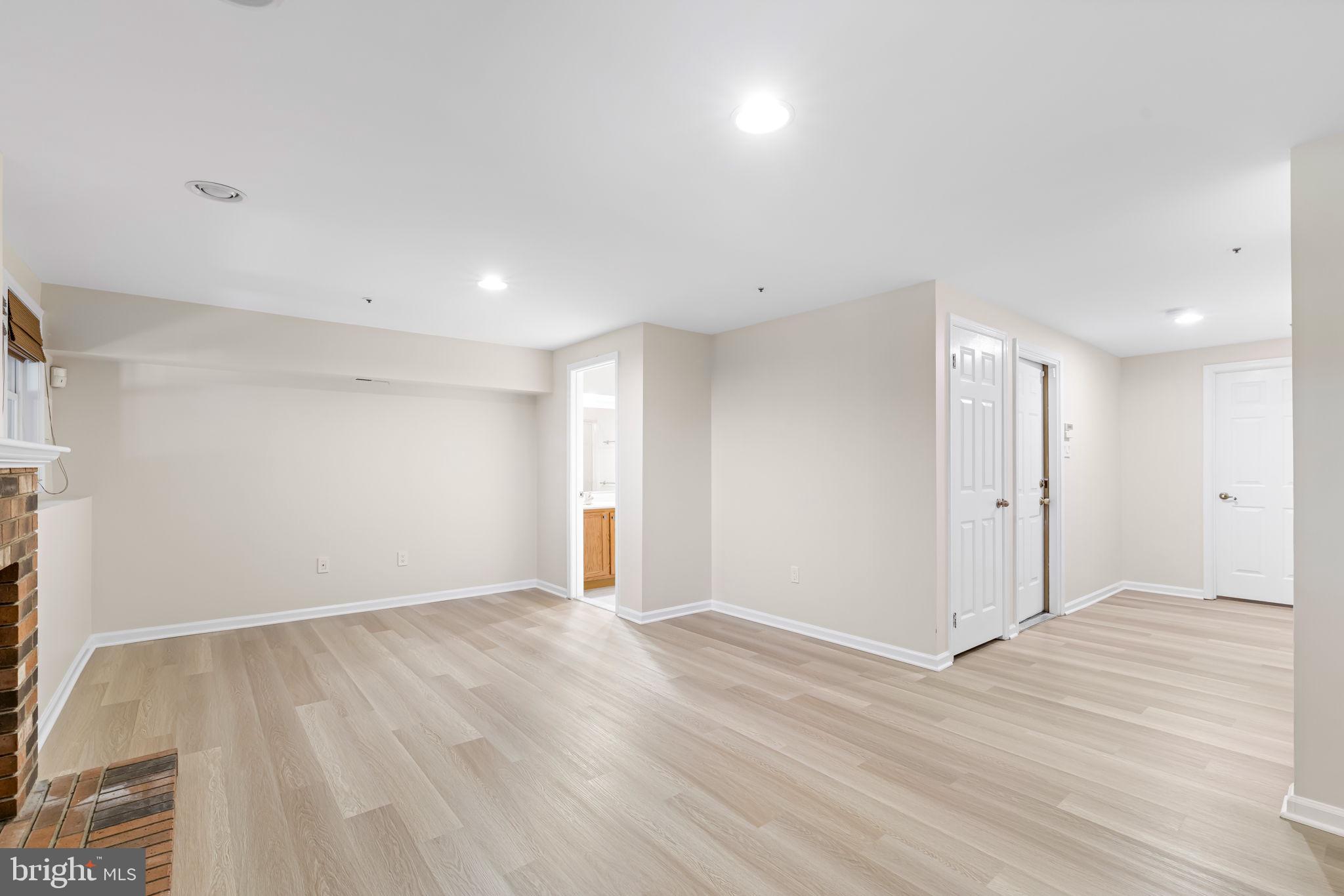 BOWLING BROOK FARMS - Residential