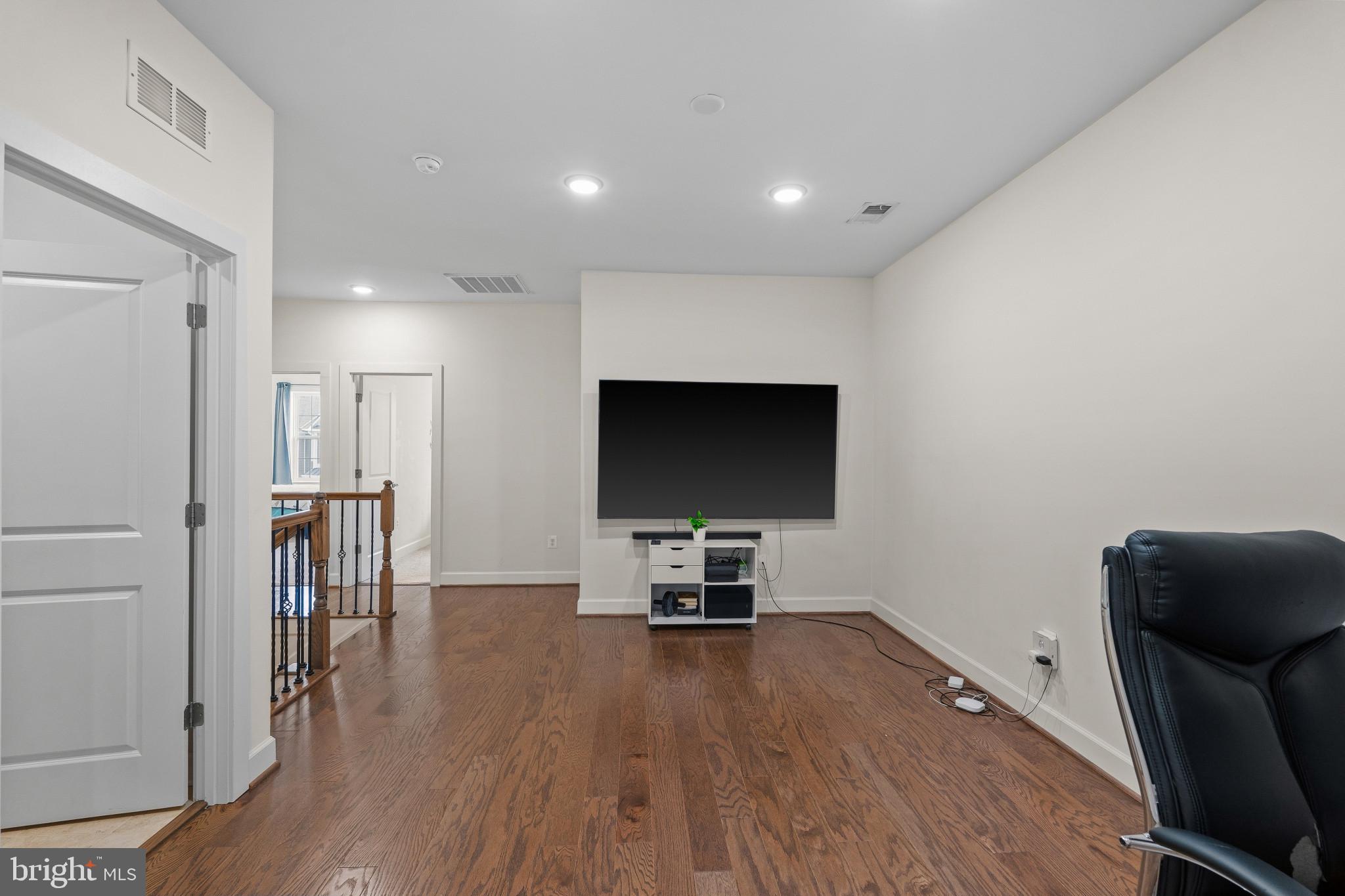 FAIRWAYS AT TURF VALLEY - Residential
