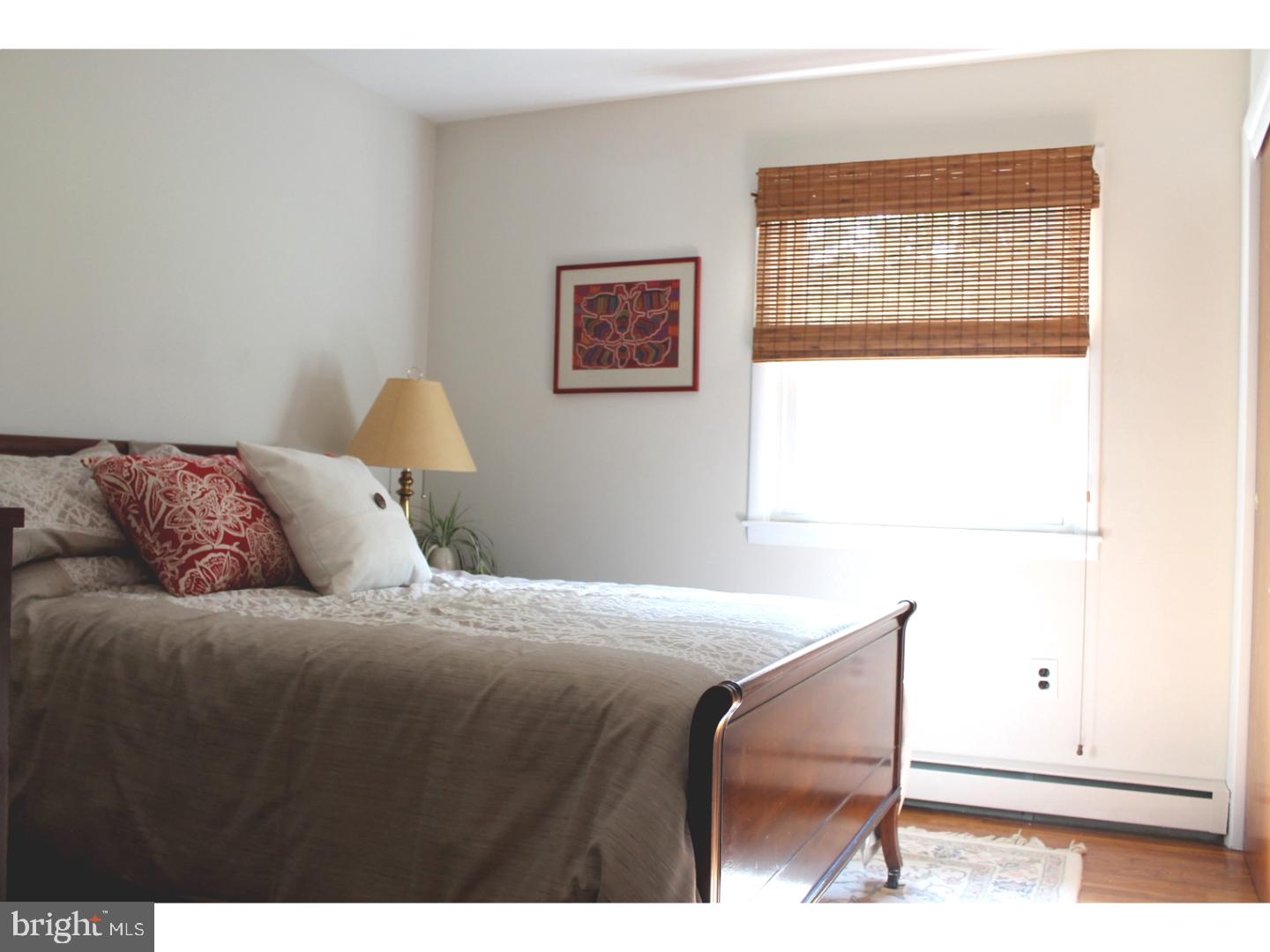 YORKVILLE - Residential