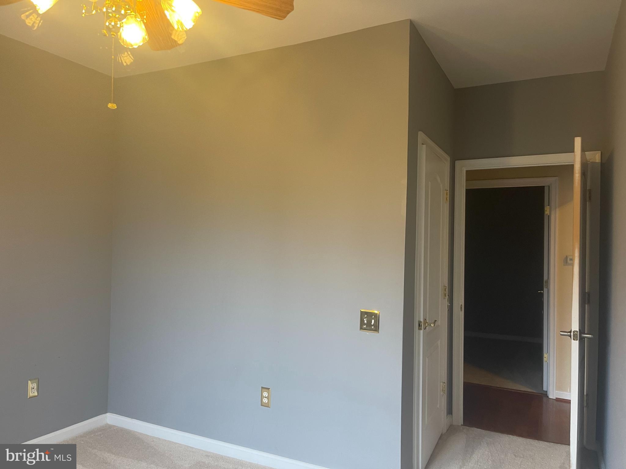IRWINS CHOICE - Residential Lease