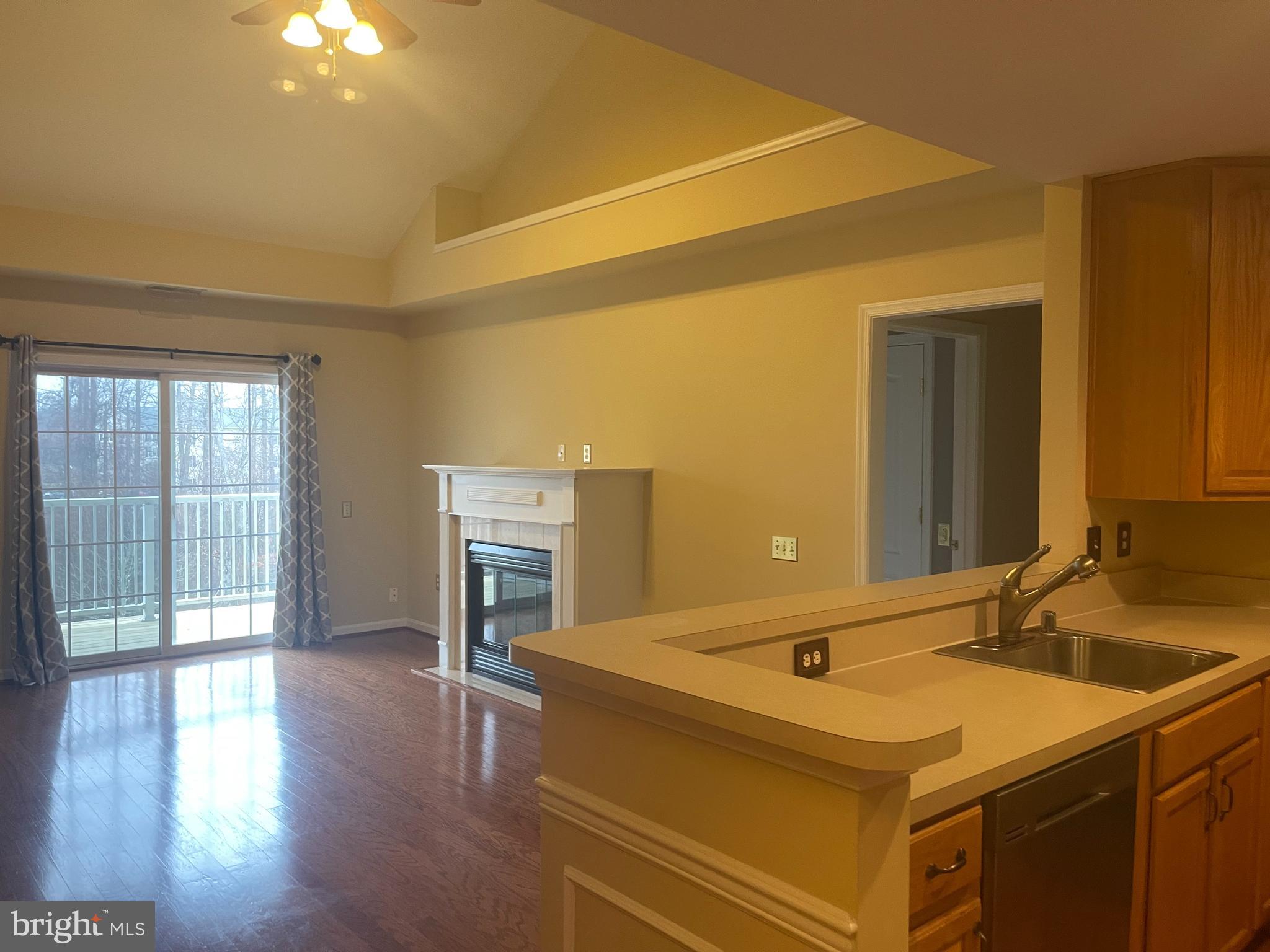 IRWINS CHOICE - Residential Lease