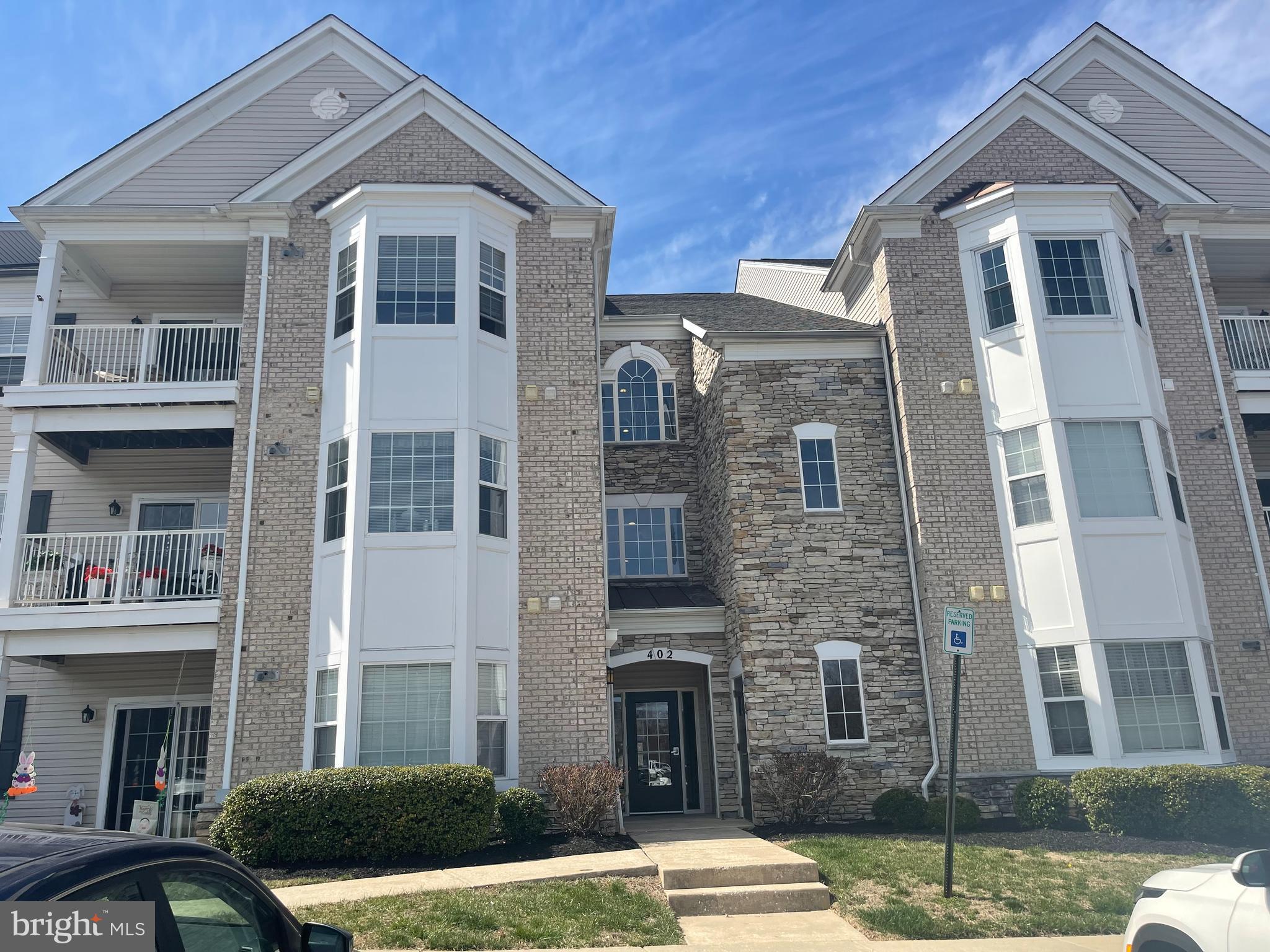 IRWINS CHOICE - Residential Lease