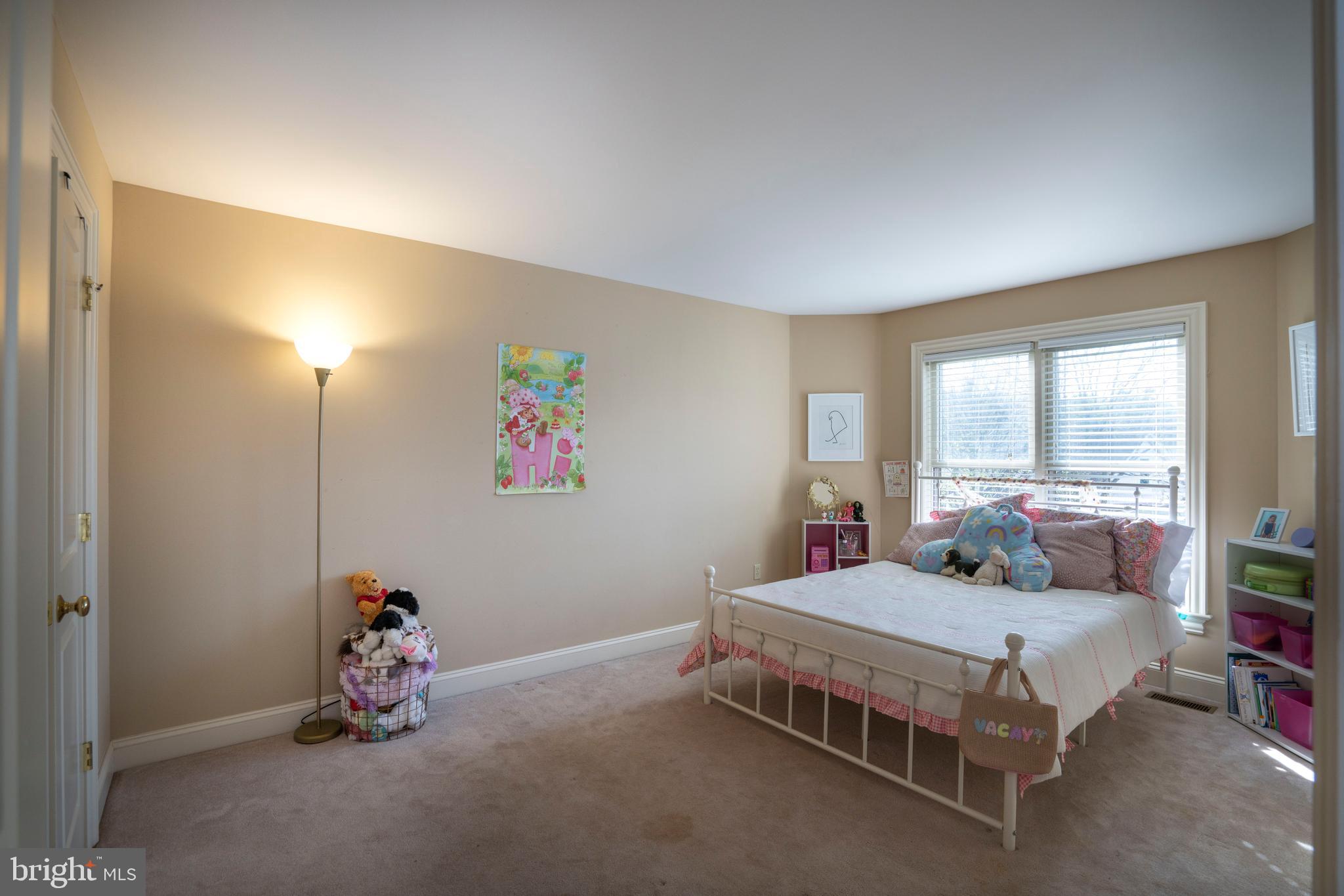 BARNBRIDGE - Residential